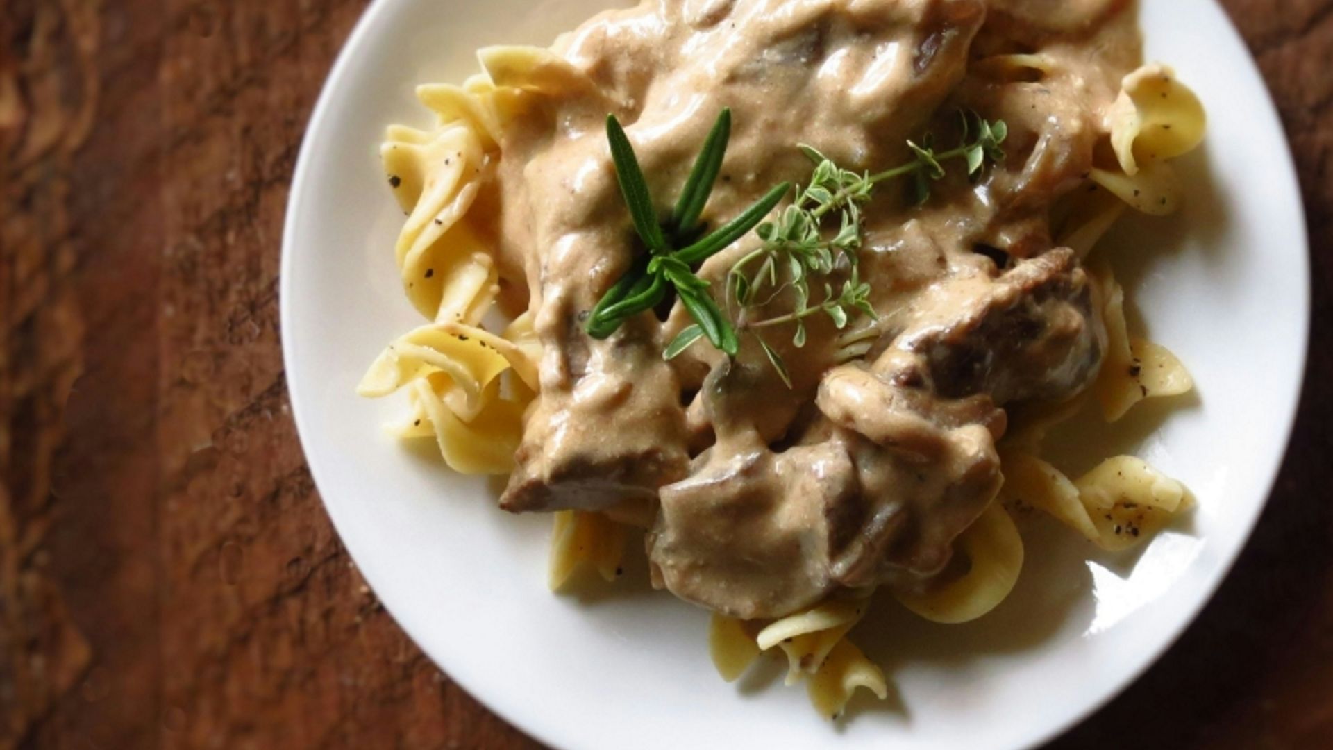 3. Bœuf Stroganoff