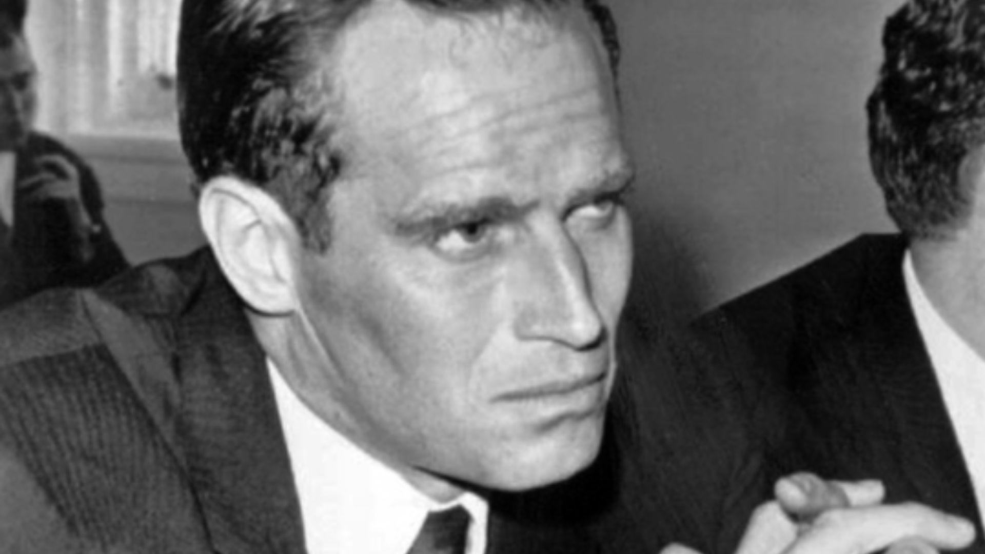 19. Charlton Heston et Yul Brynner