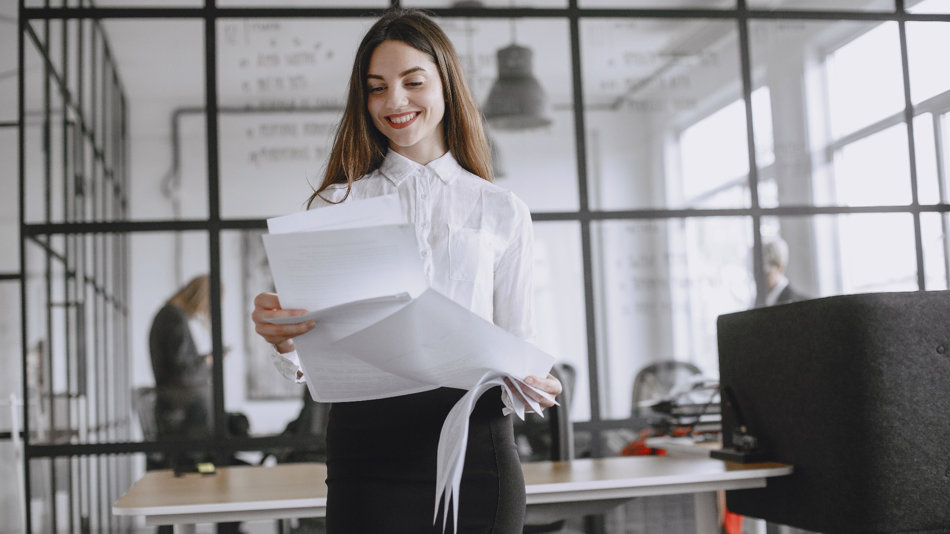 6. Une étude établit un lien entre la taille et des revenus plus élevés