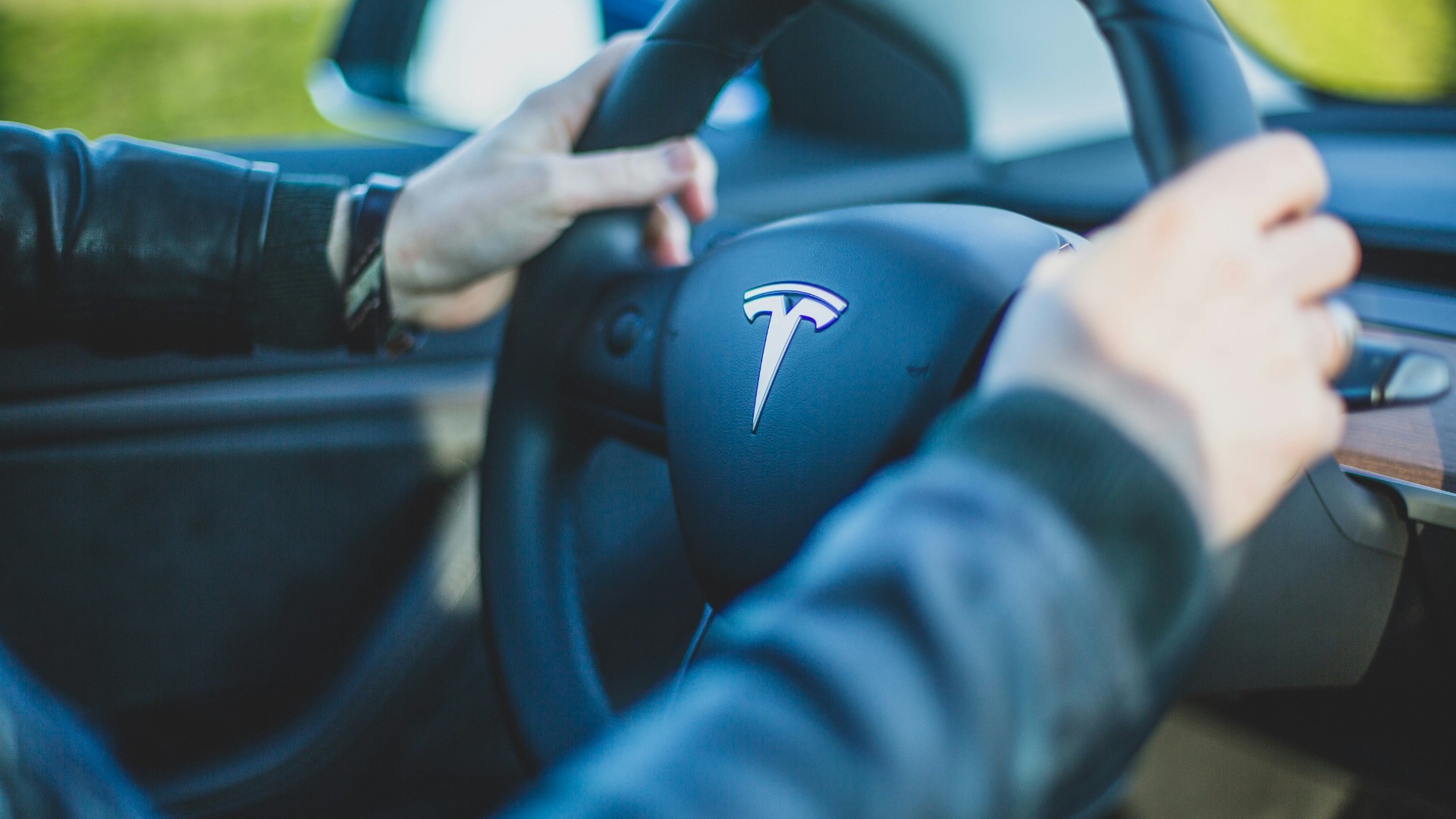 6. Ils partent du principe que les autres comprennent le comportement de Tesla