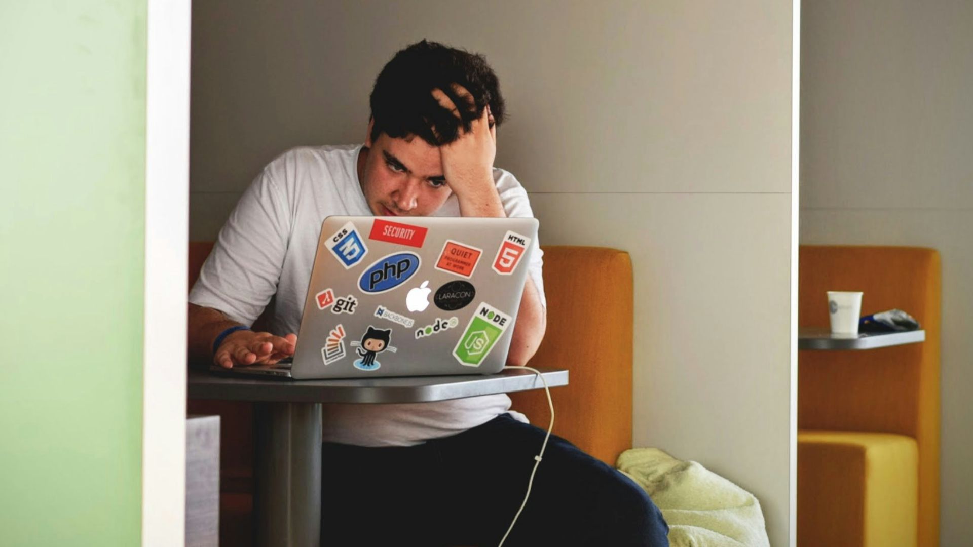 8. Réprimer ses sentiments augmente le niveau de stress général