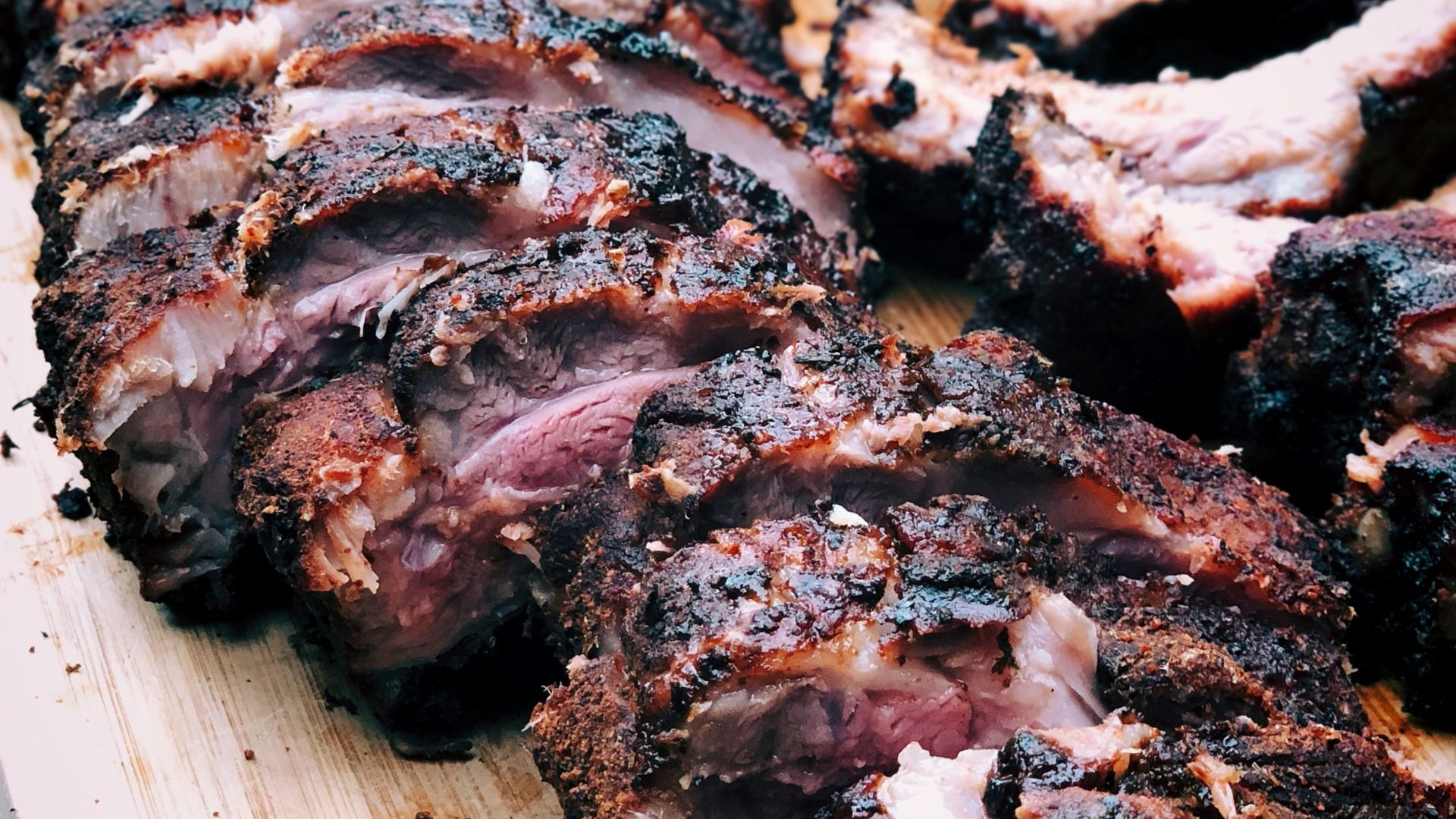 18. Soupe au maïs, côtes de porc au barbecue et tarte aux noix de pécan