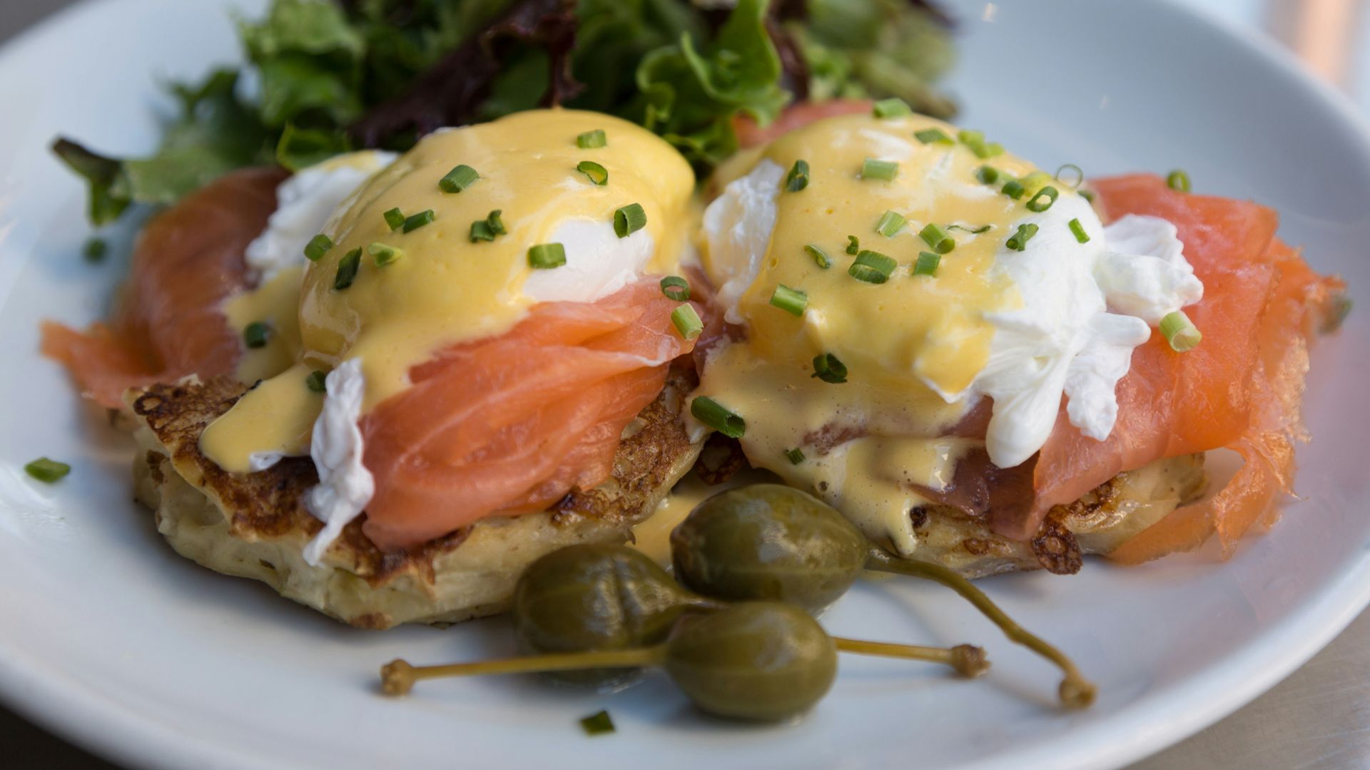 10 plats de brunch surestimés et 10 qui sont toujours un choix judicieux