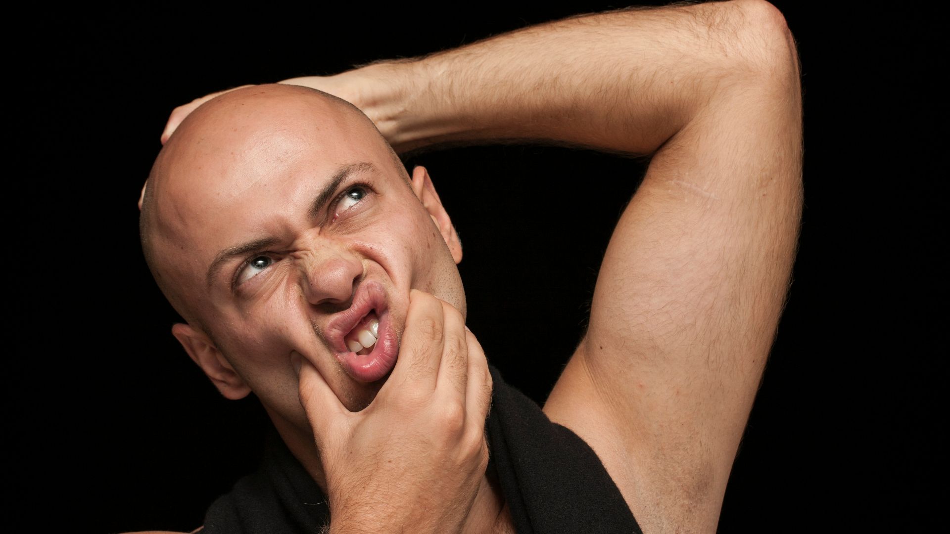 3. Les hommes ressentent souvent davantage de pression pour prendre l'initiative