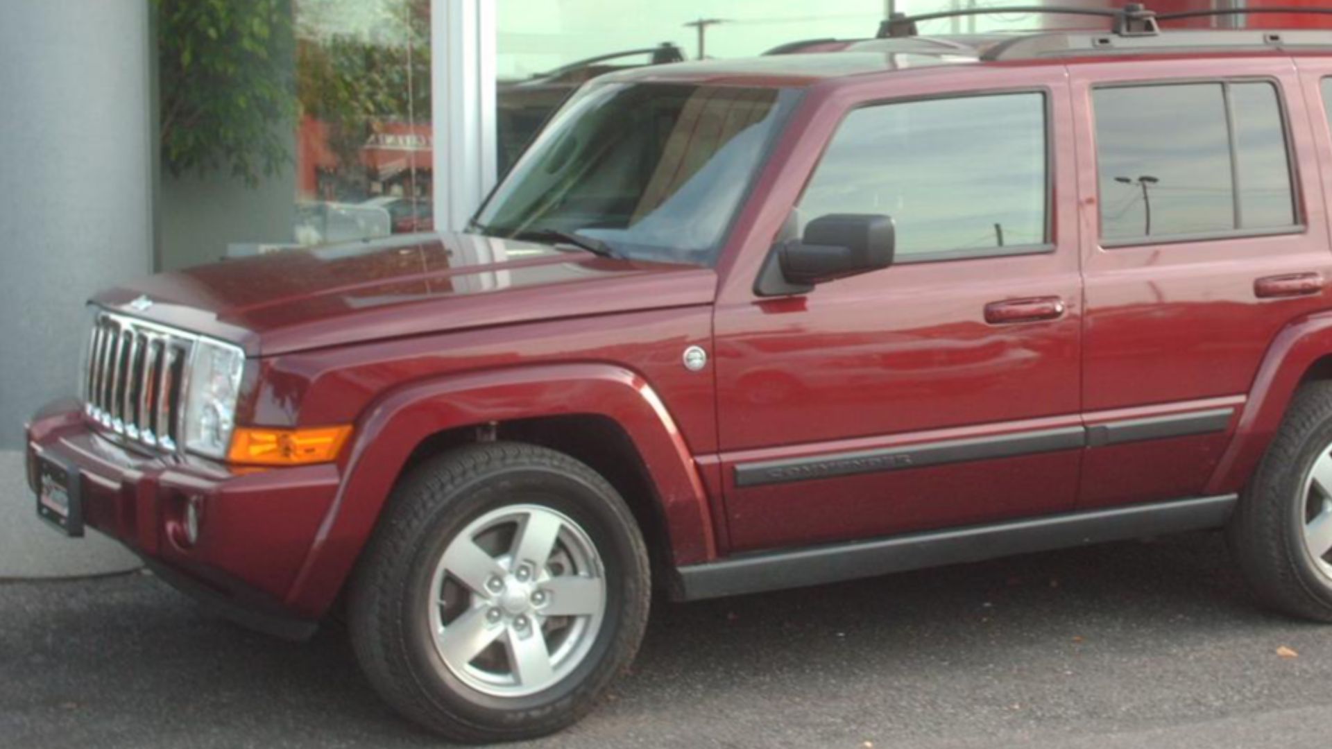 8. Jeep Commander 2006-2010