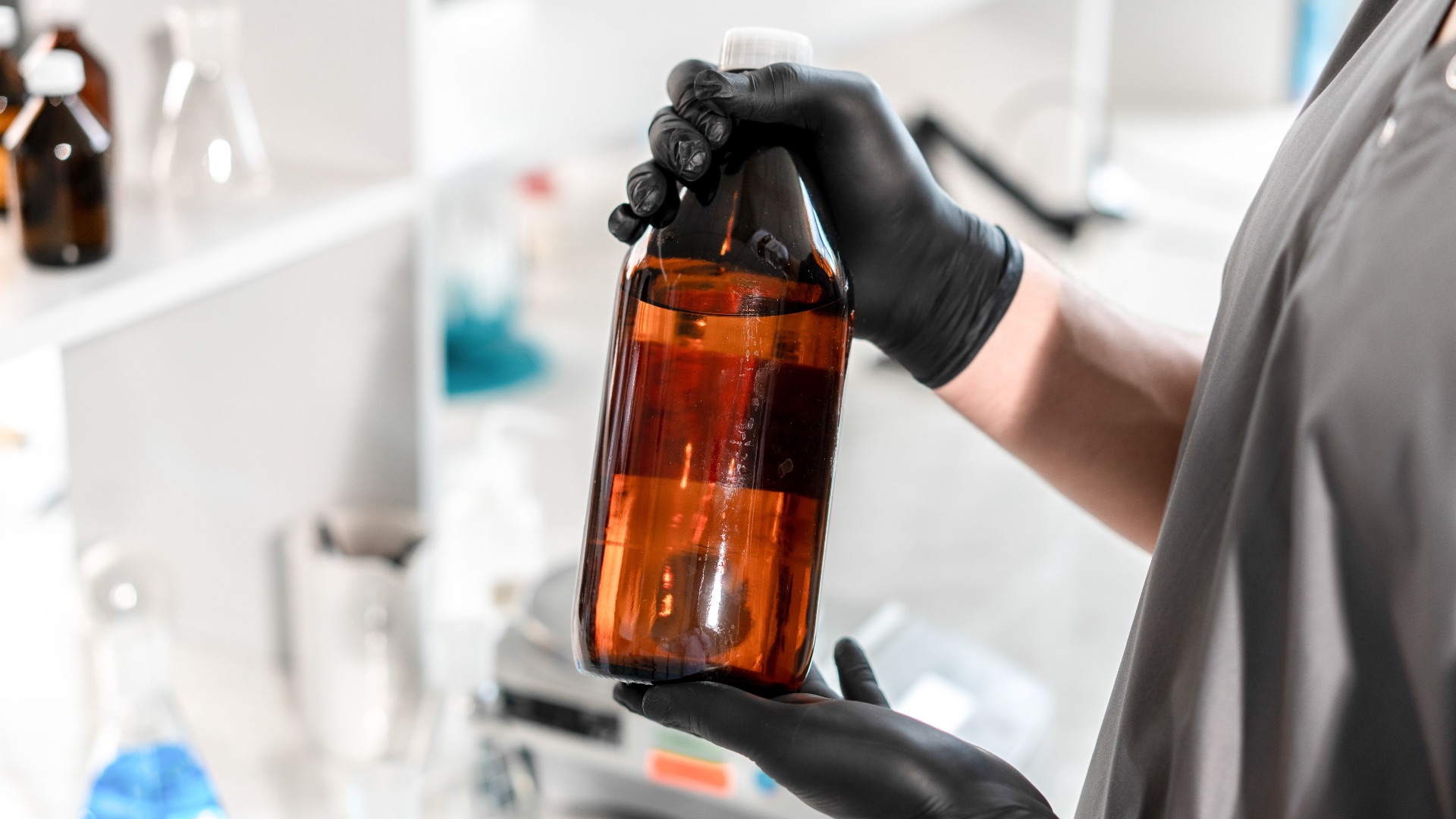 10 utilisations efficaces du peroxyde d’hydrogène et 10 conseils de sécurité à garder à l’esprit