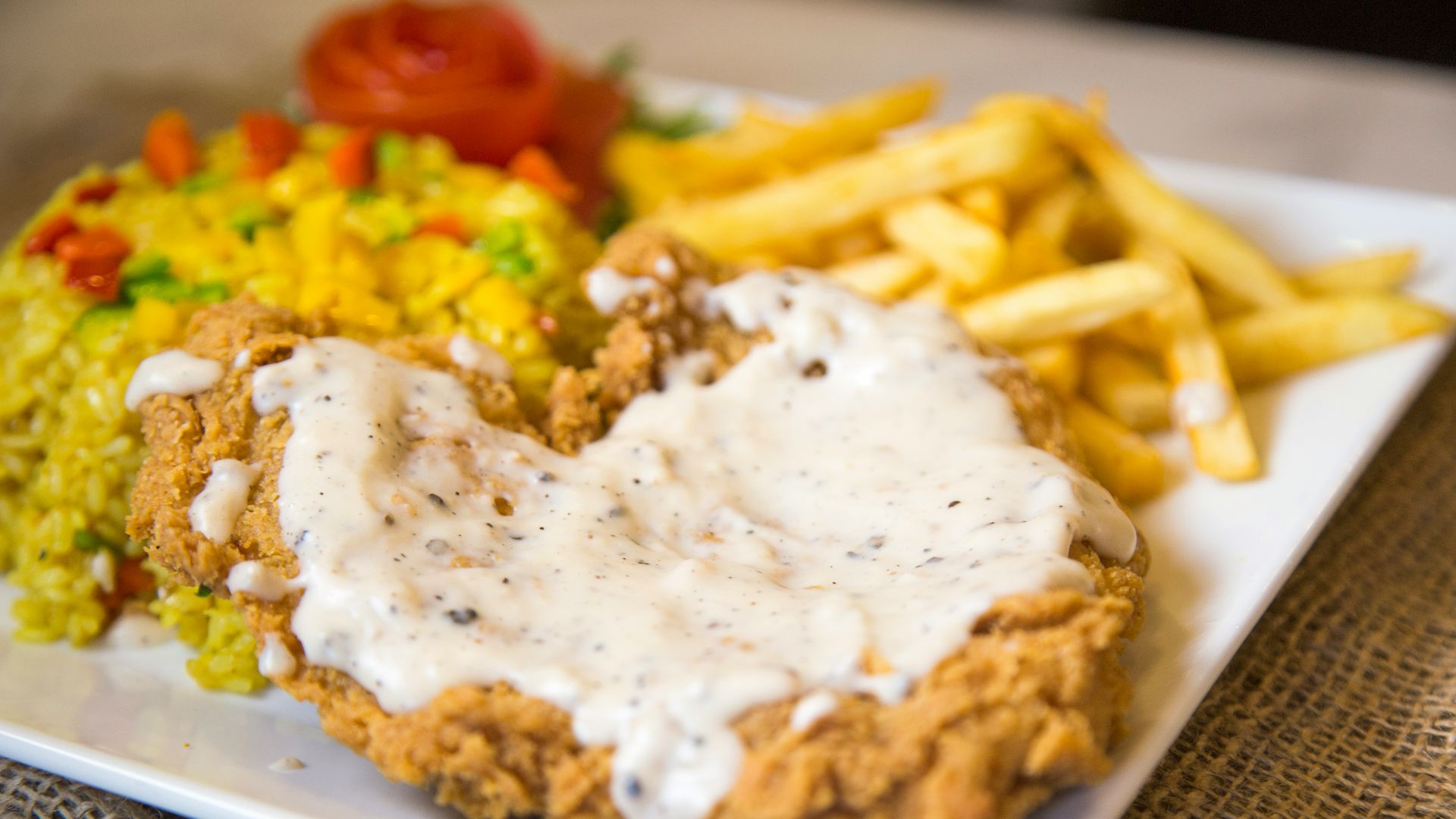 1. Steak de poulet pané avec sauce