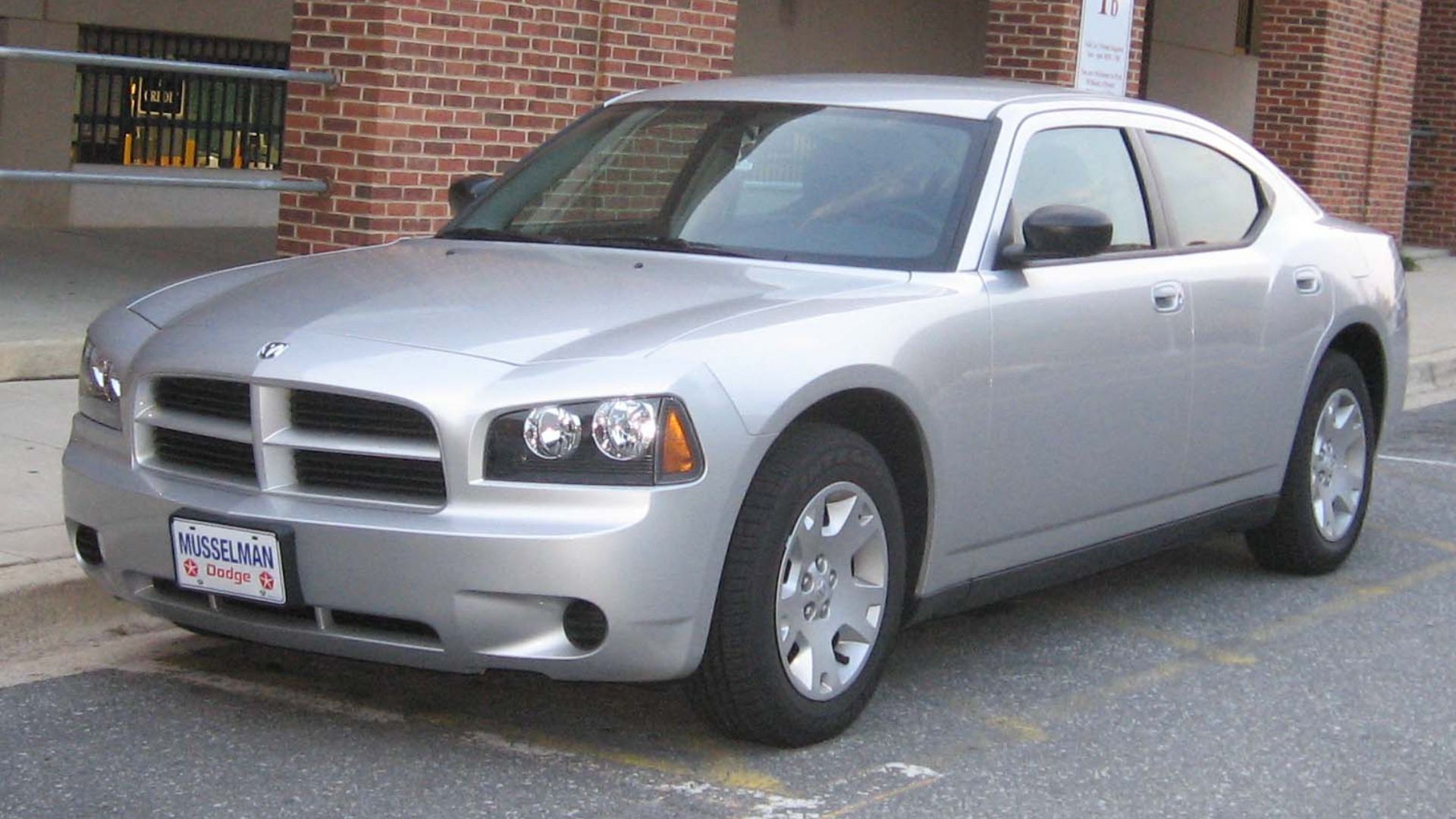 10. Dodge Charger SE 2006