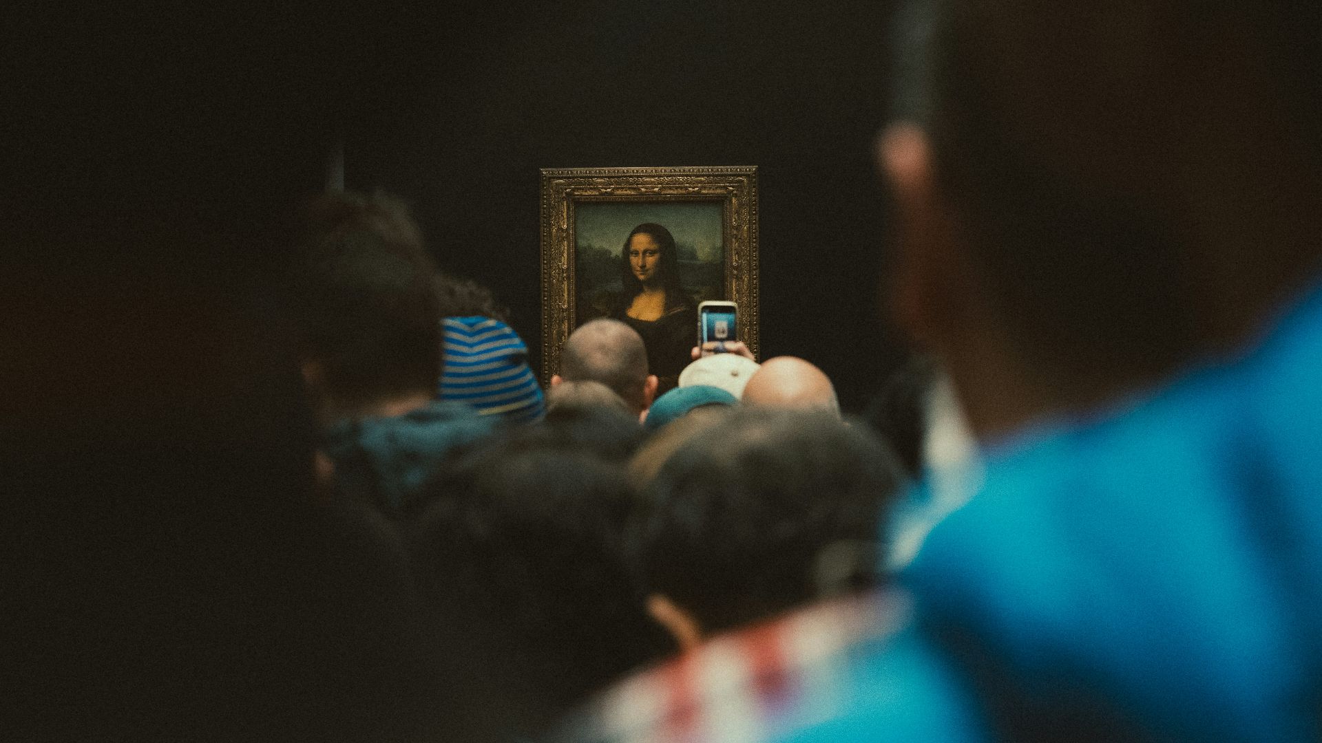 7. Les mains comptent parmi les éléments les plus attentivement observés dans tout portrait