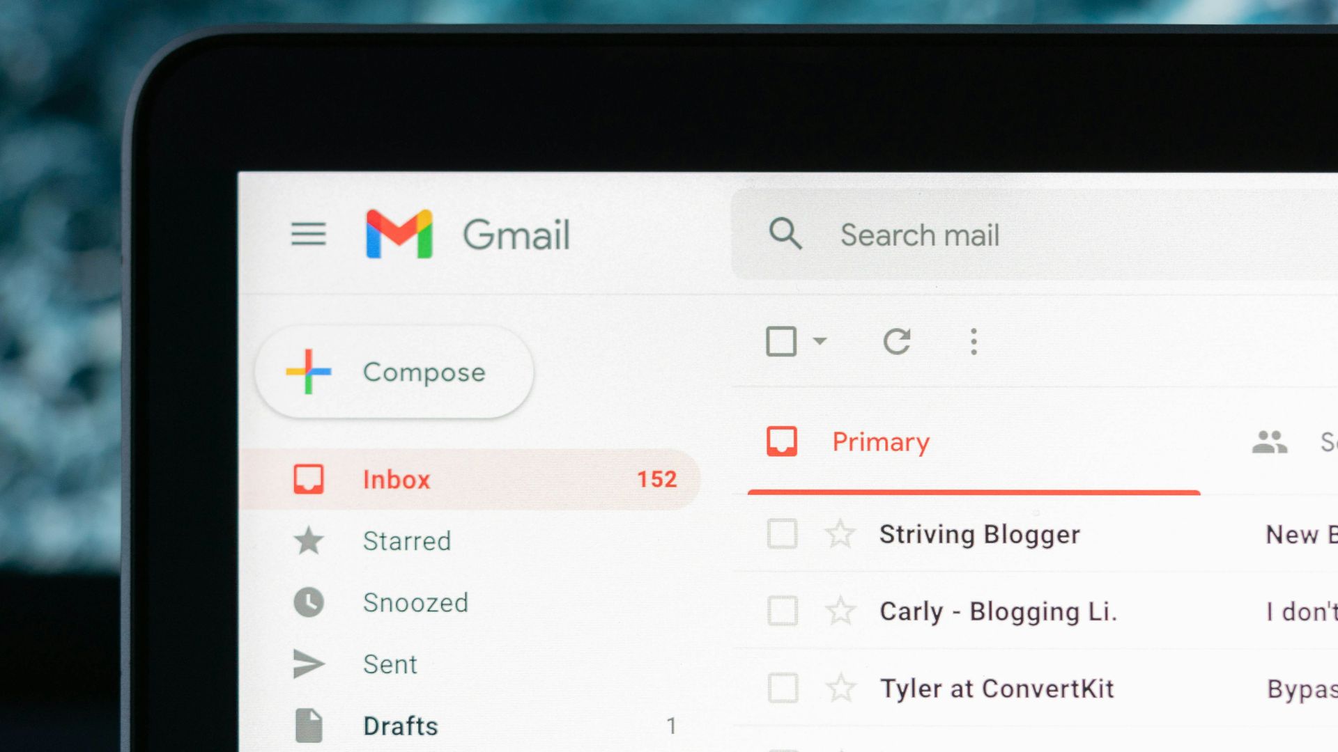 3. Consulter ses e-mails professionnels avant de se coucher