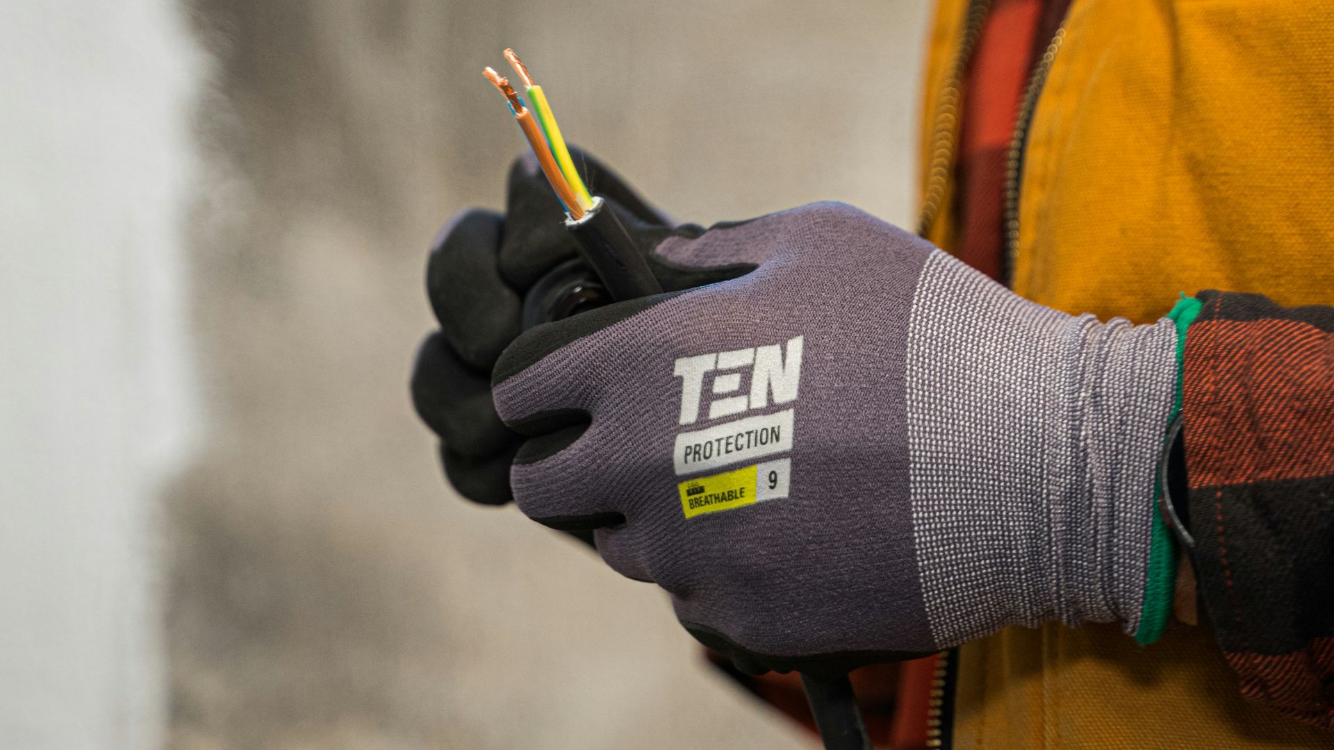 14. Gants de travail