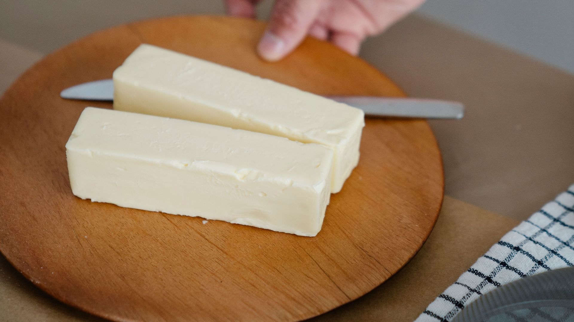 10. Râper du beurre pour la pâtisserie