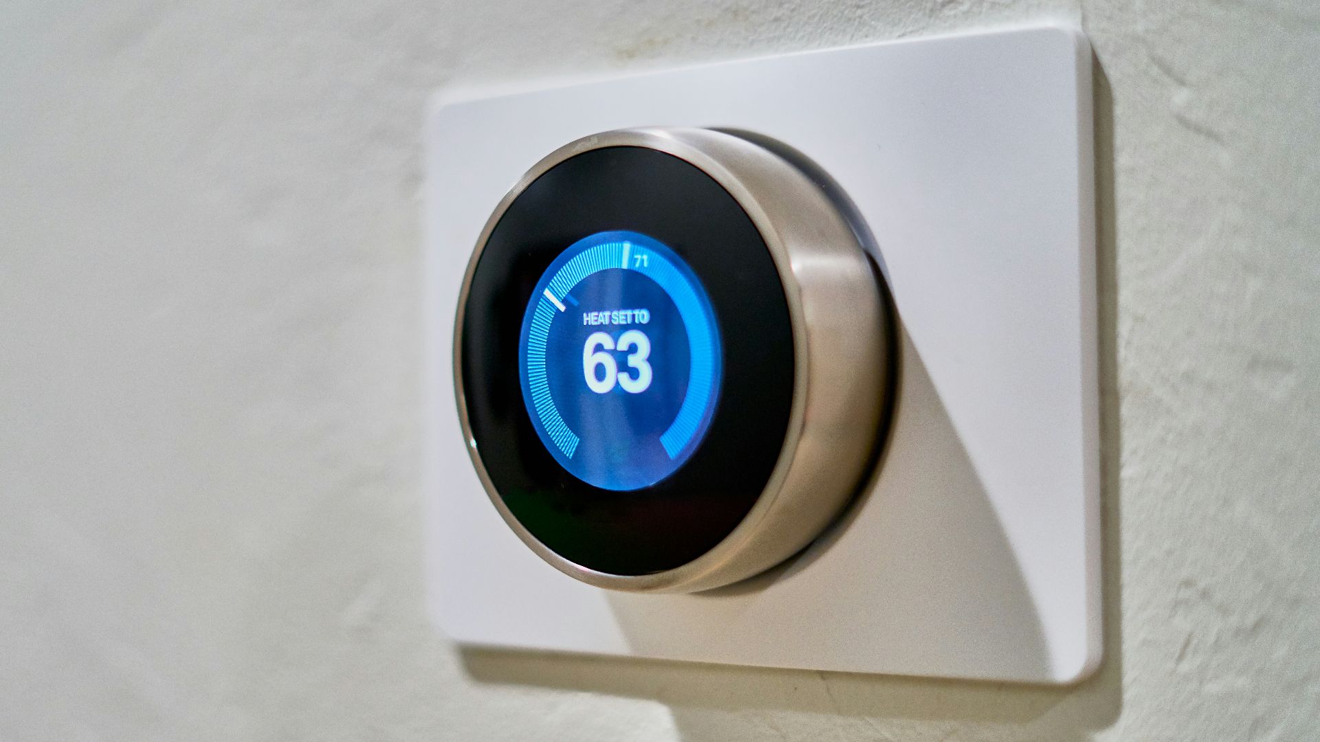 2. Thermostats intelligents
