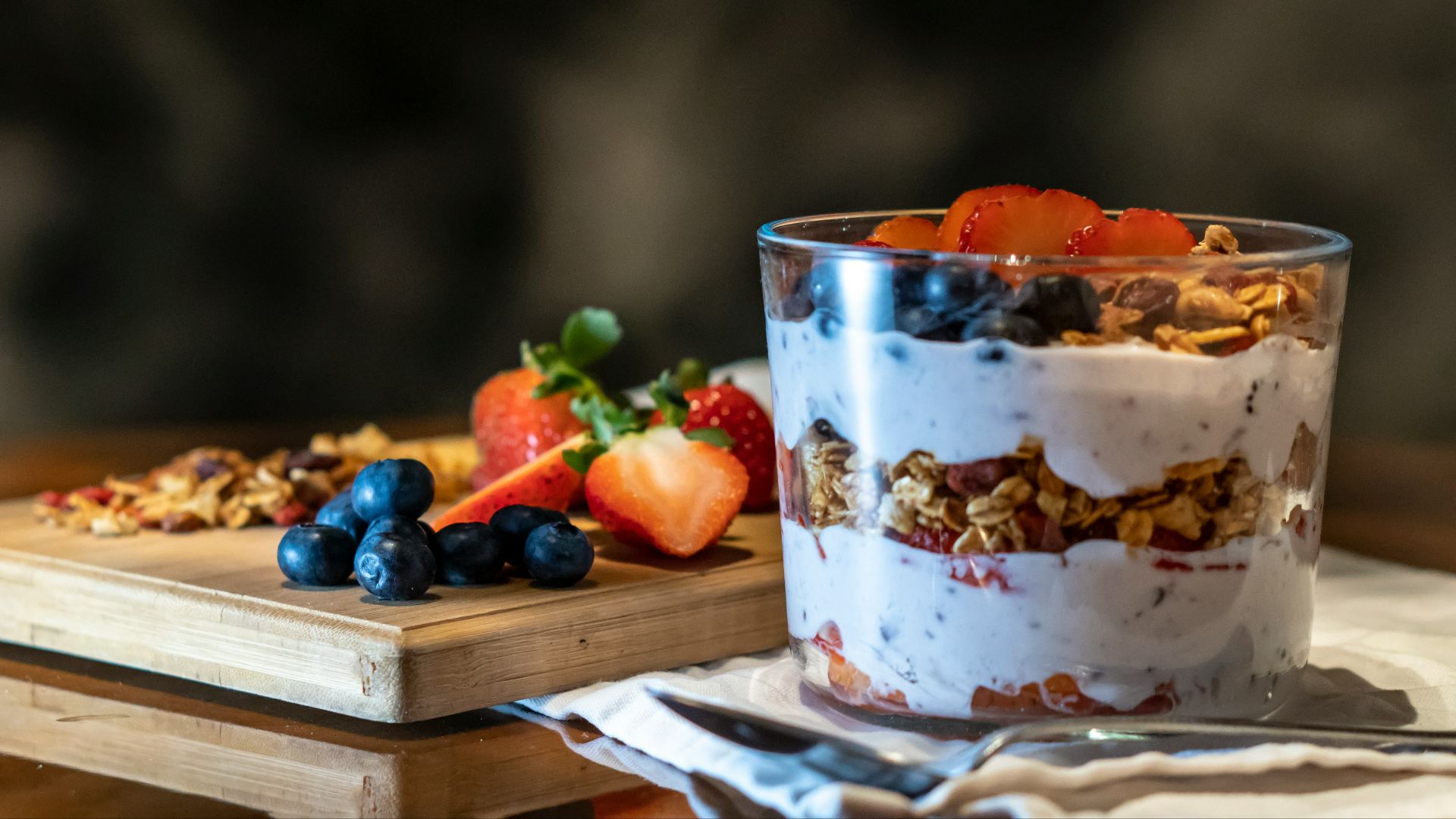 8. Parfait au granola