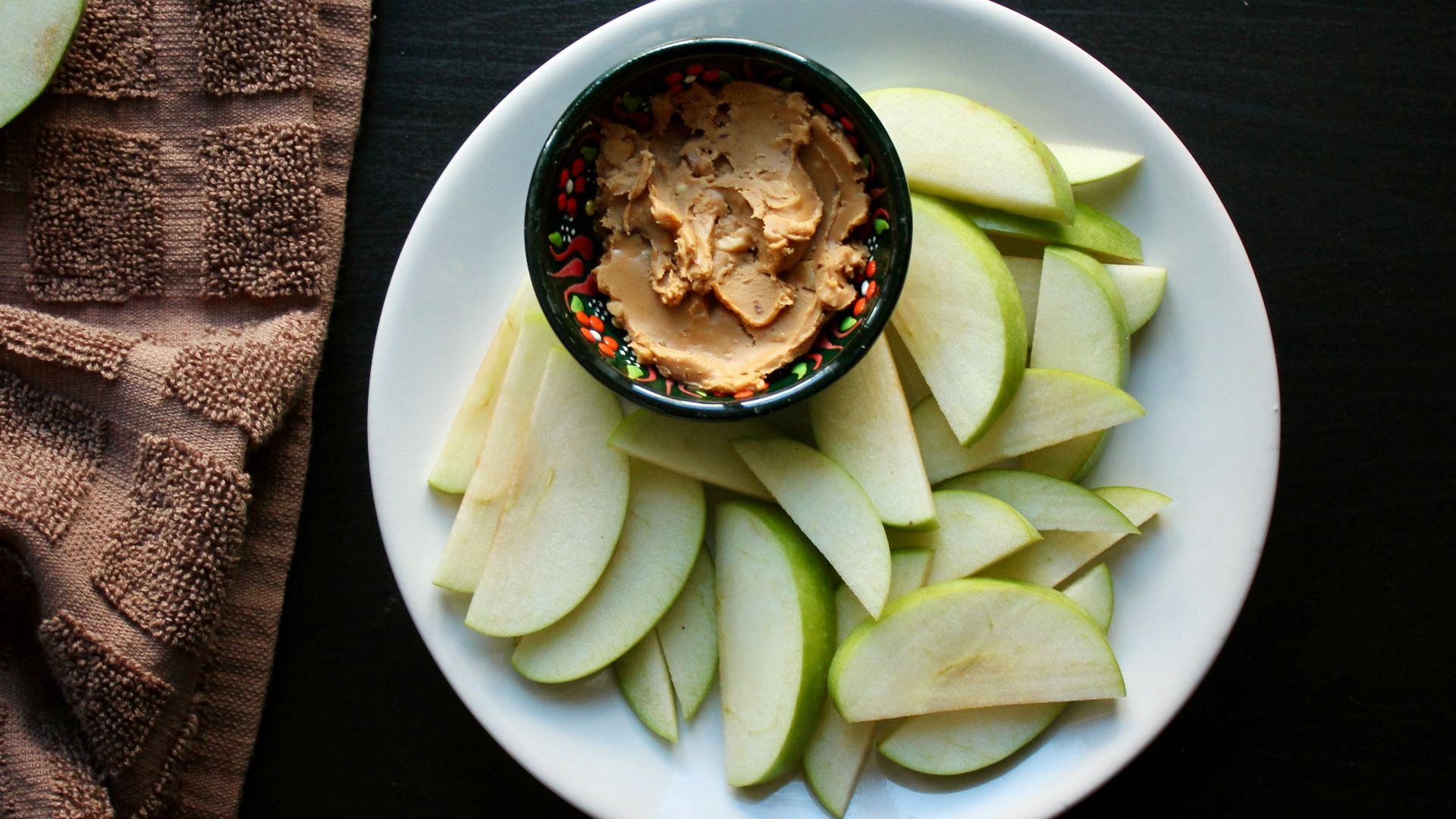 2. Tranches de pomme avec beurre d'arachide