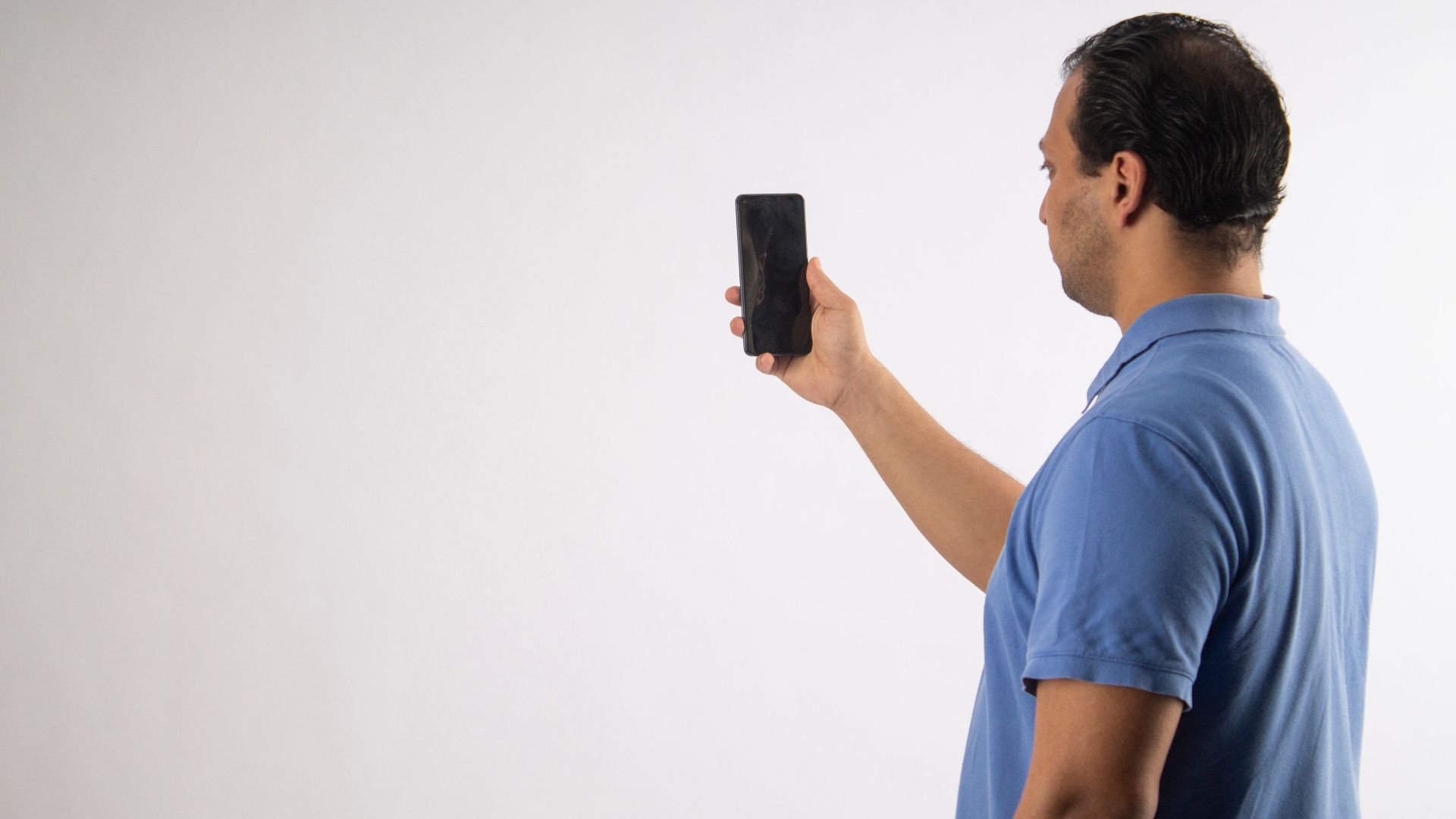 17. Placez votre téléphone à hauteur des yeux