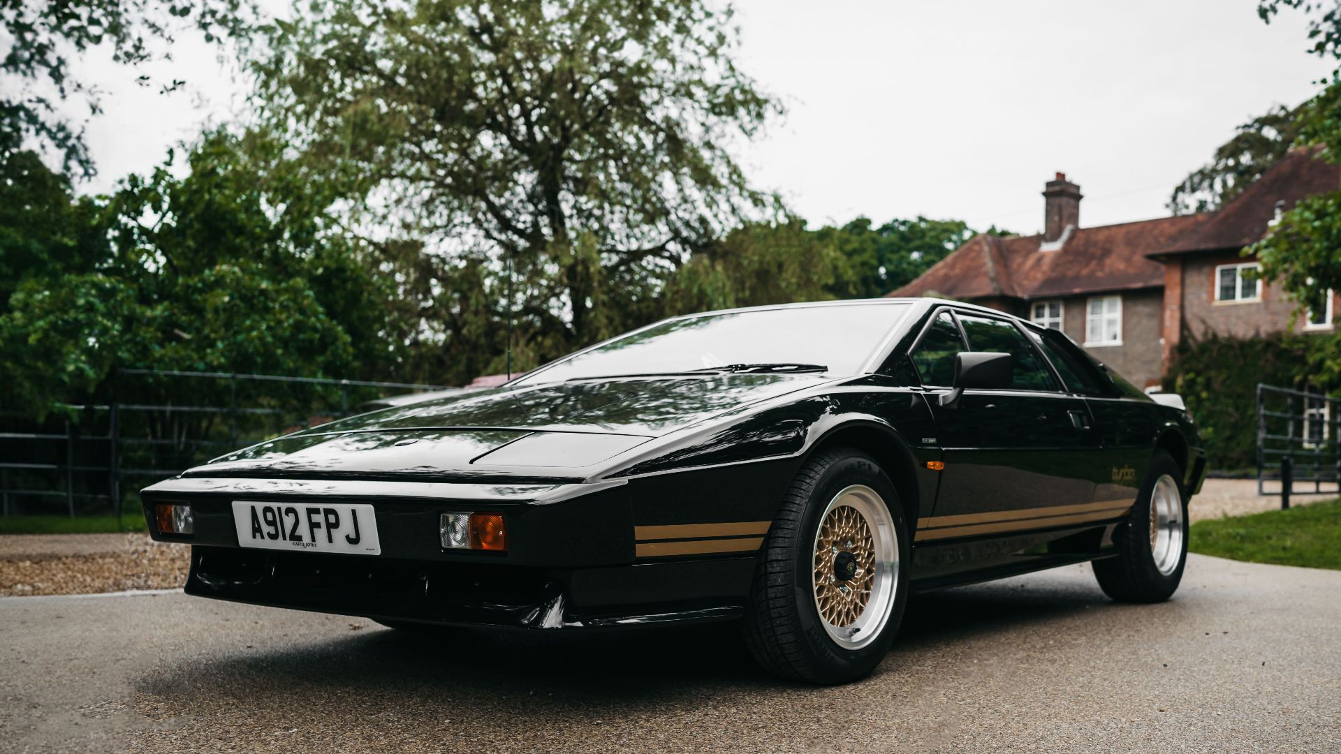 5. Lotus Esprit