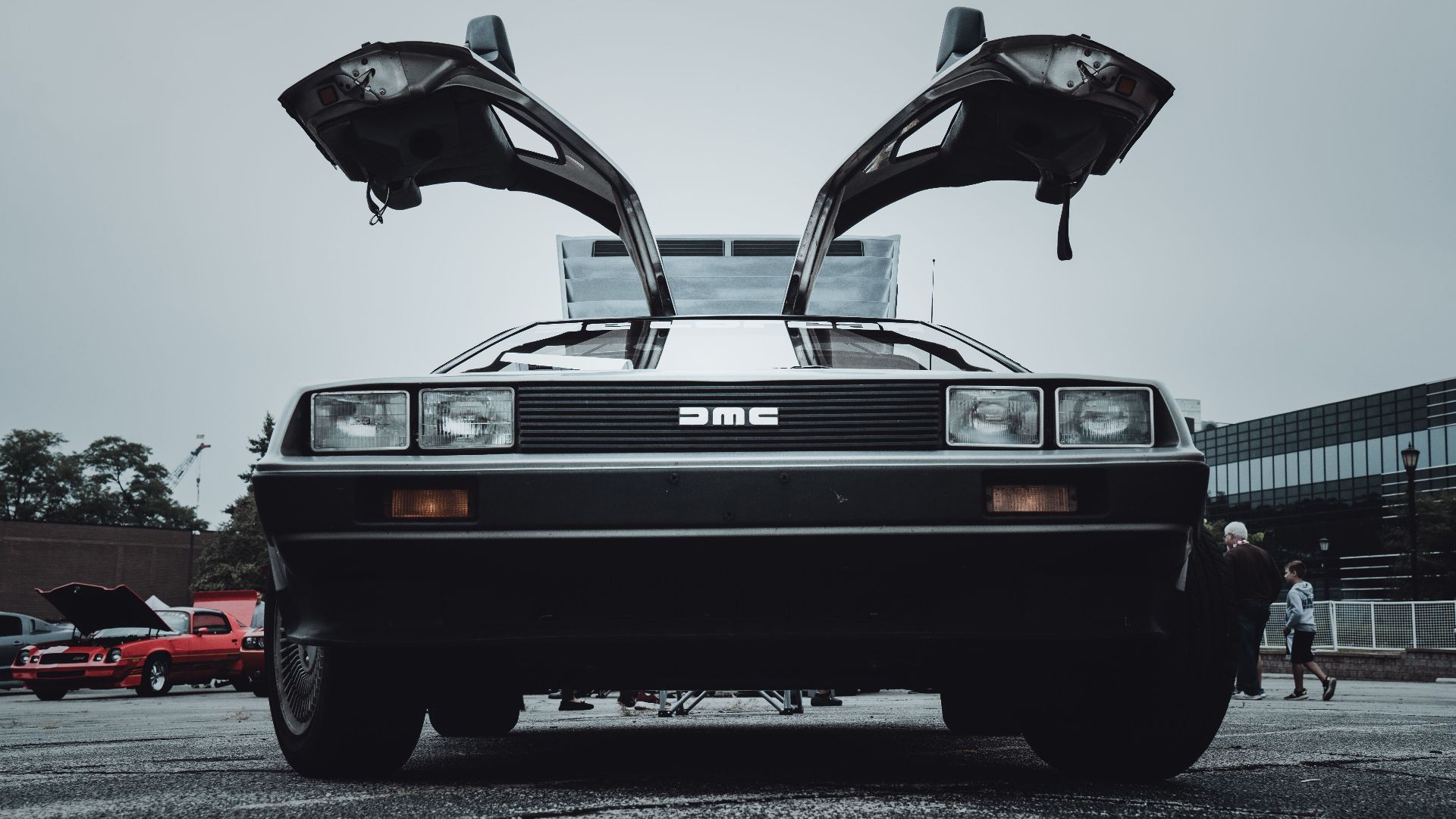 9. DeLorean DMC-12