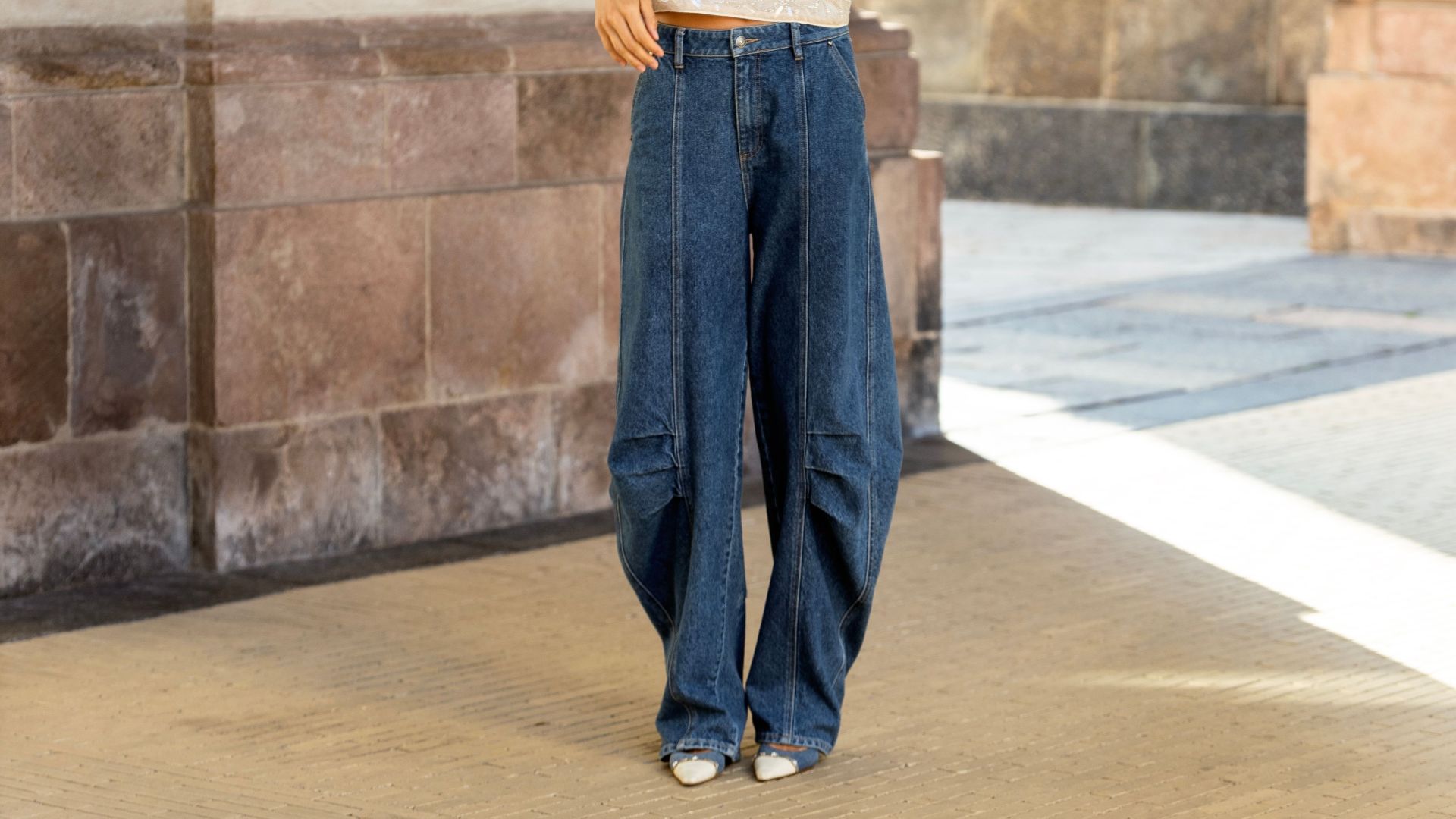 20. Le jean à jambes évasées est devenu la nouvelle coupe incontournable