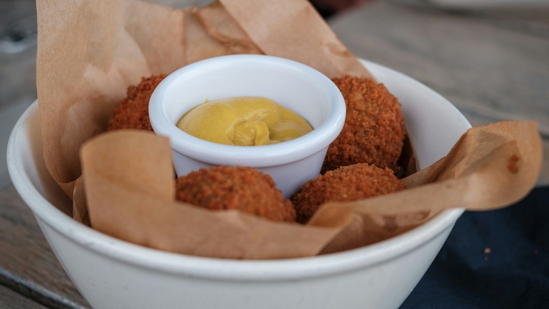 18. Bouchées de macaroni au fromage frites