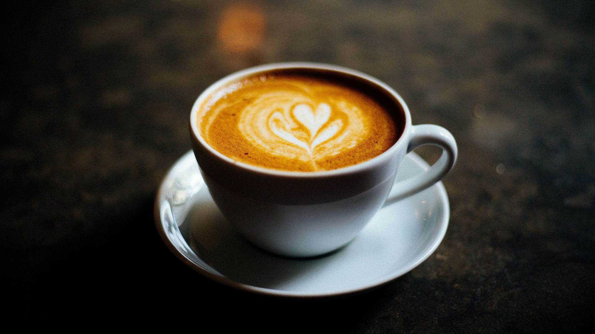 17. Boire du café
