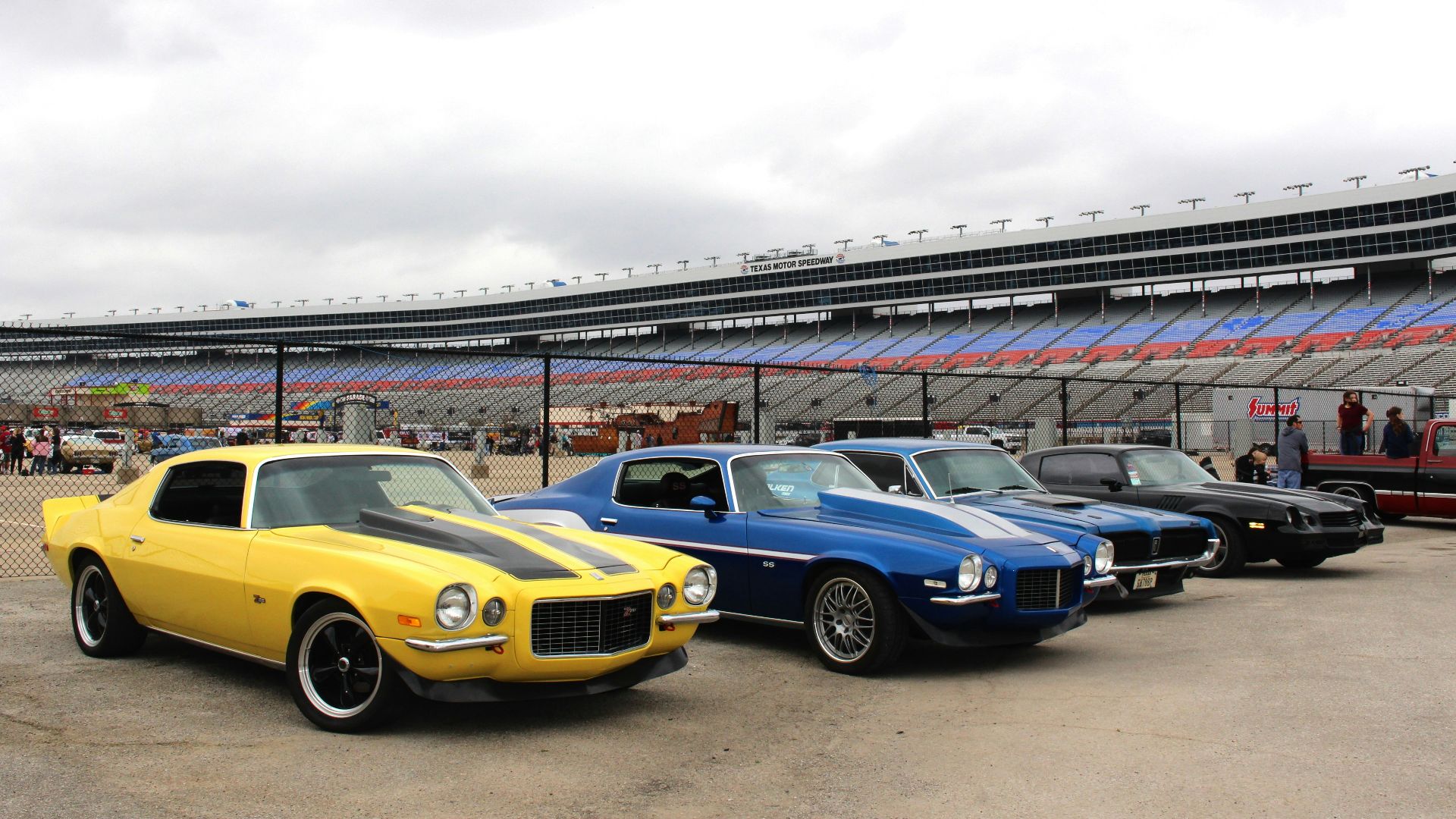 18. Chevrolet Camaro Z28 (quatrième génération)
