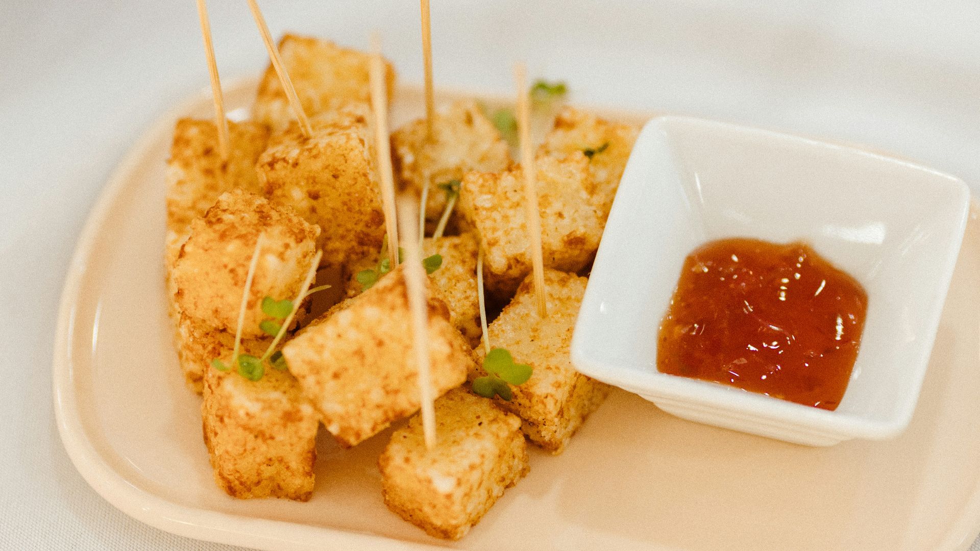 19. Cubes de tofu cuits à la friteuse à air chaud