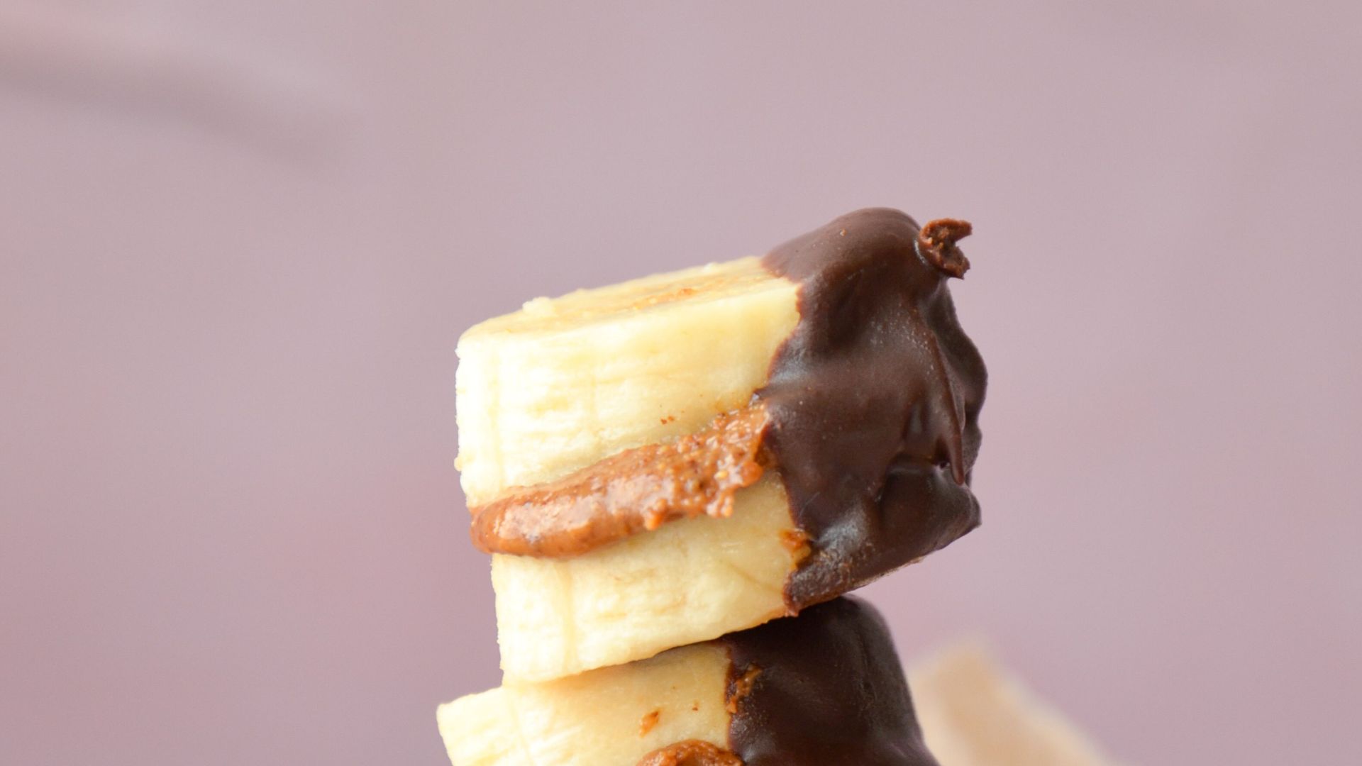 17. Bananes glacées enrobées de chocolat noir