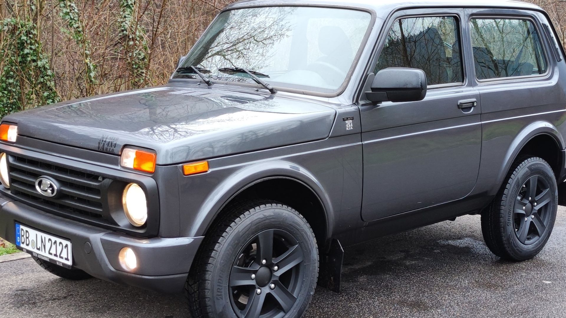 8. Lada Niva