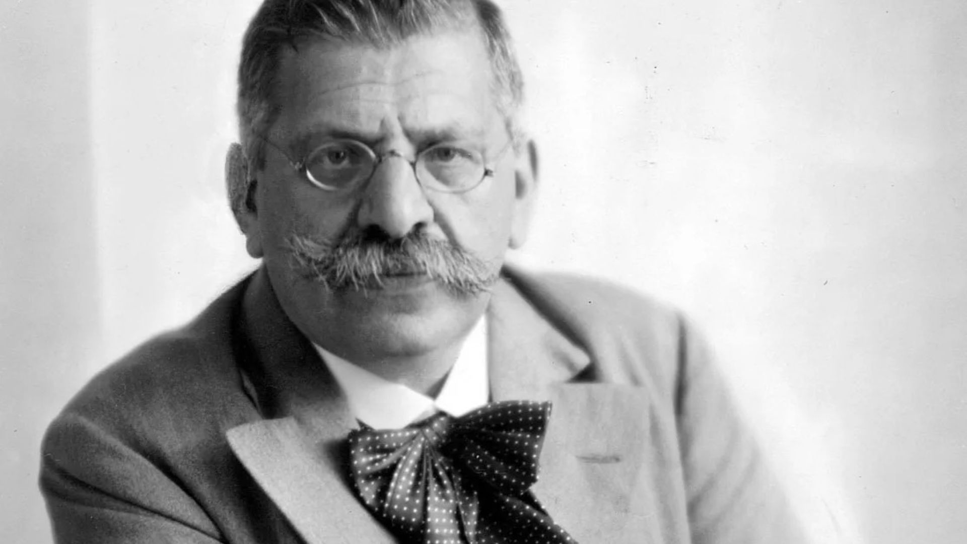 2. Magnus Hirschfeld