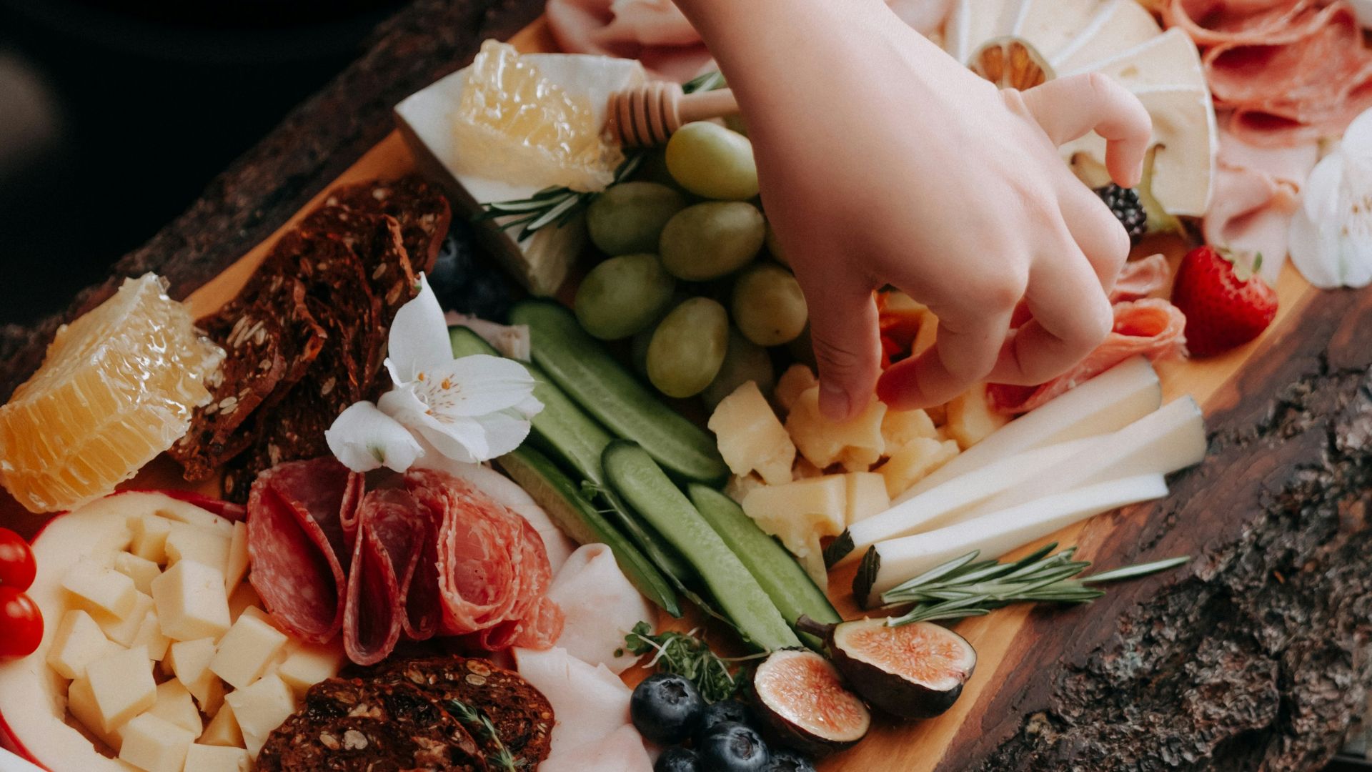 11. Plateau de crackers façon charcuterie