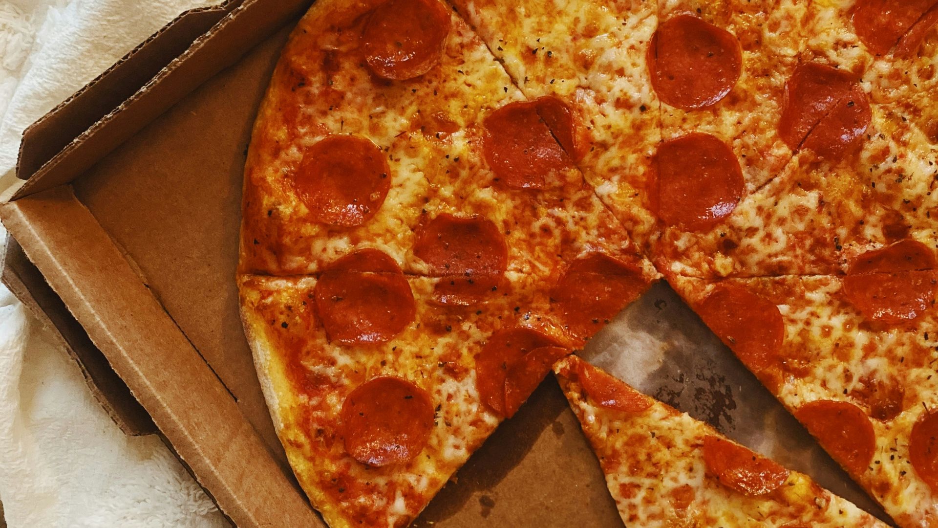 1. Pizza froide