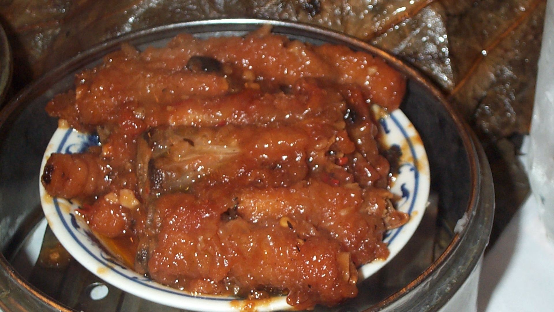 10. Pattes de poulet en sauce