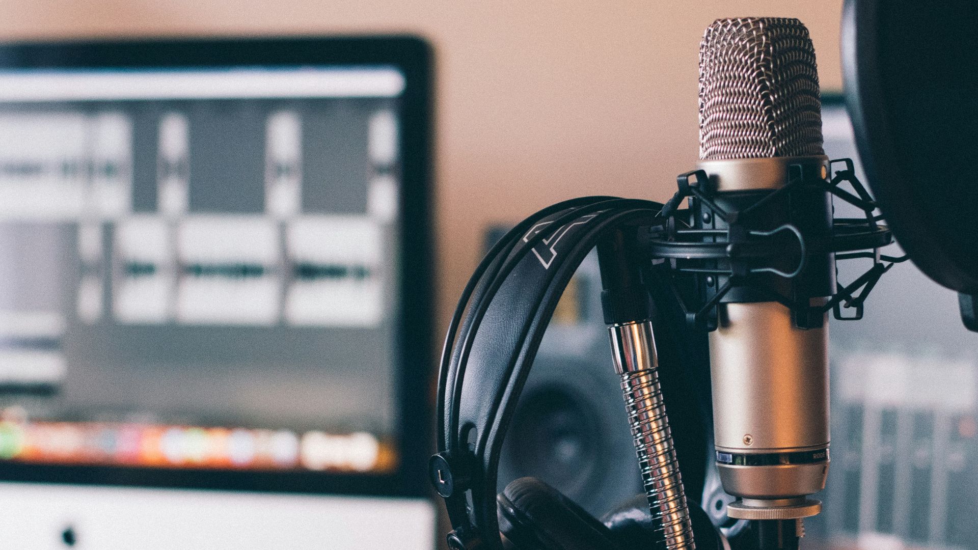 2. Préparez vos podcasts avant de partir