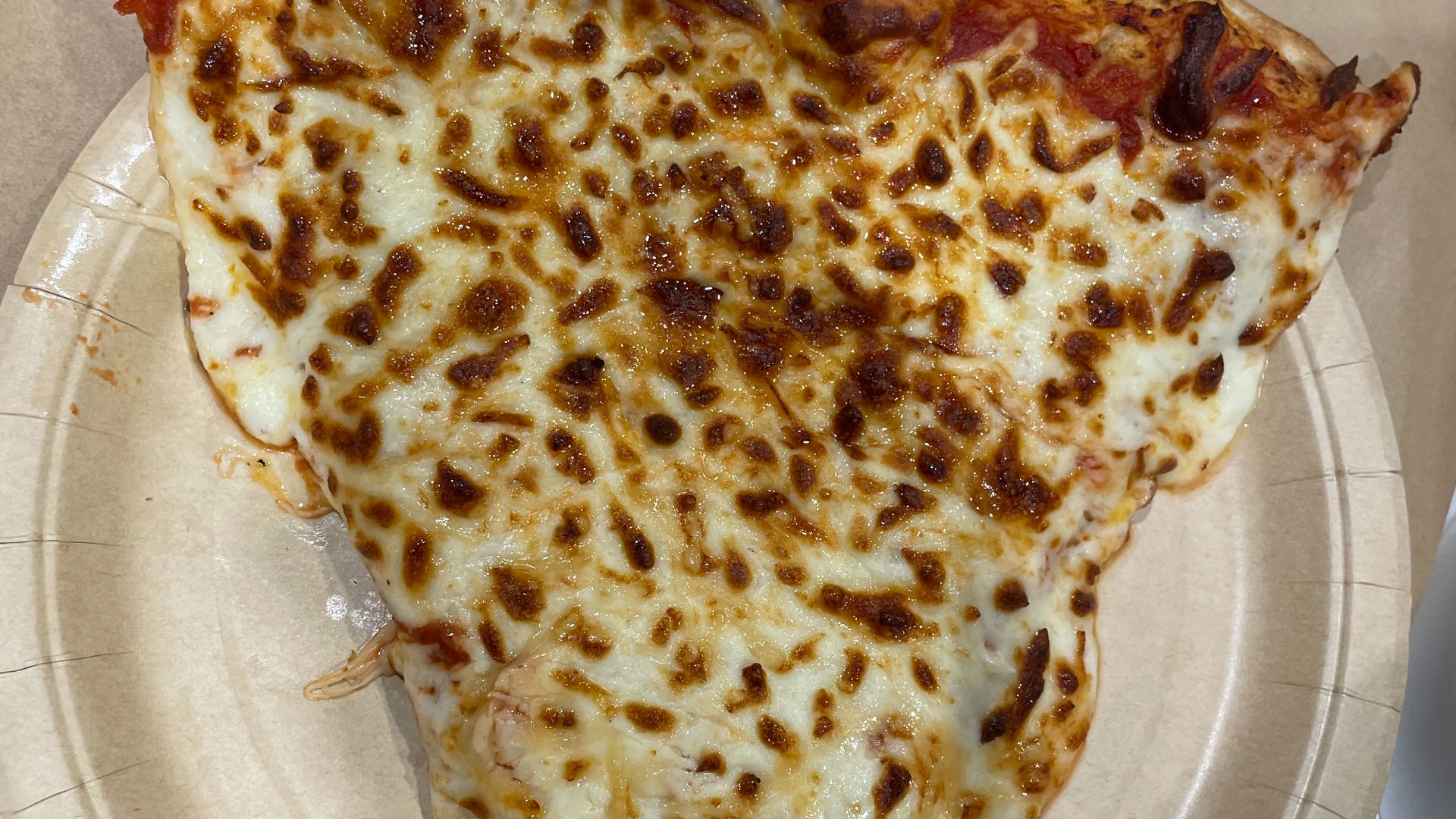 20. Part de pizza Costco
