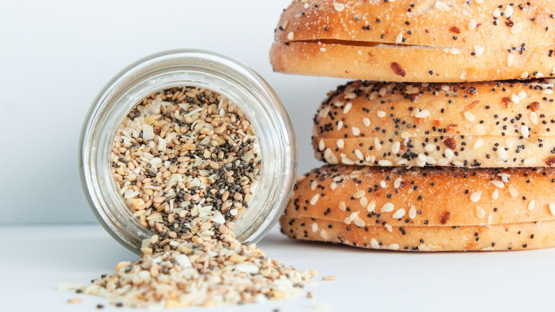 11. Assaisonnez avec le mélange d'épices « Everything Bagel »