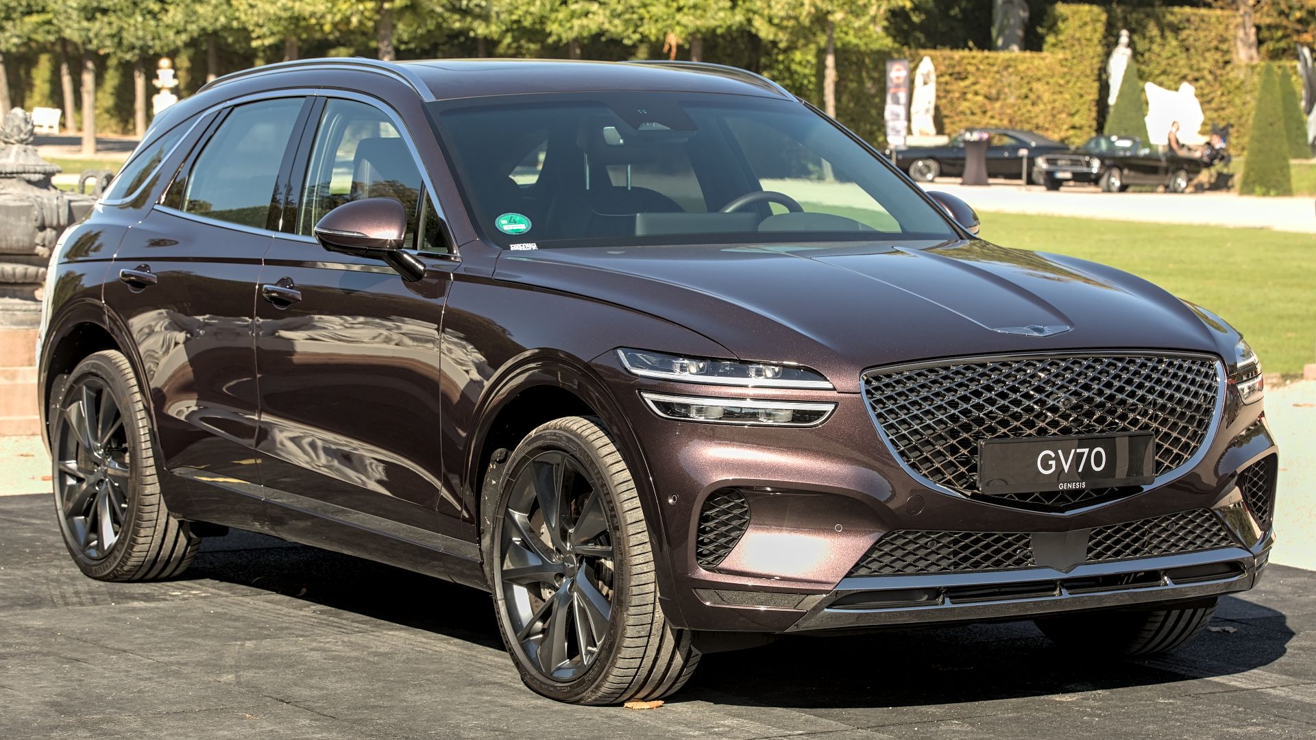 12. Genesis GV70