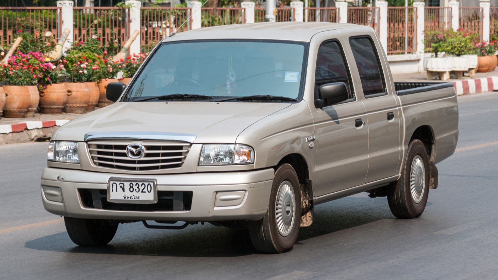 10. Pick-up Mazda série B