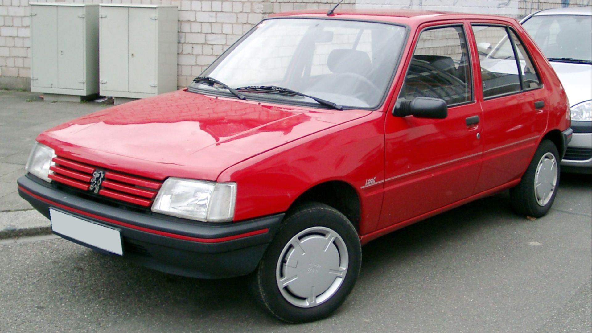 11. Peugeot 205