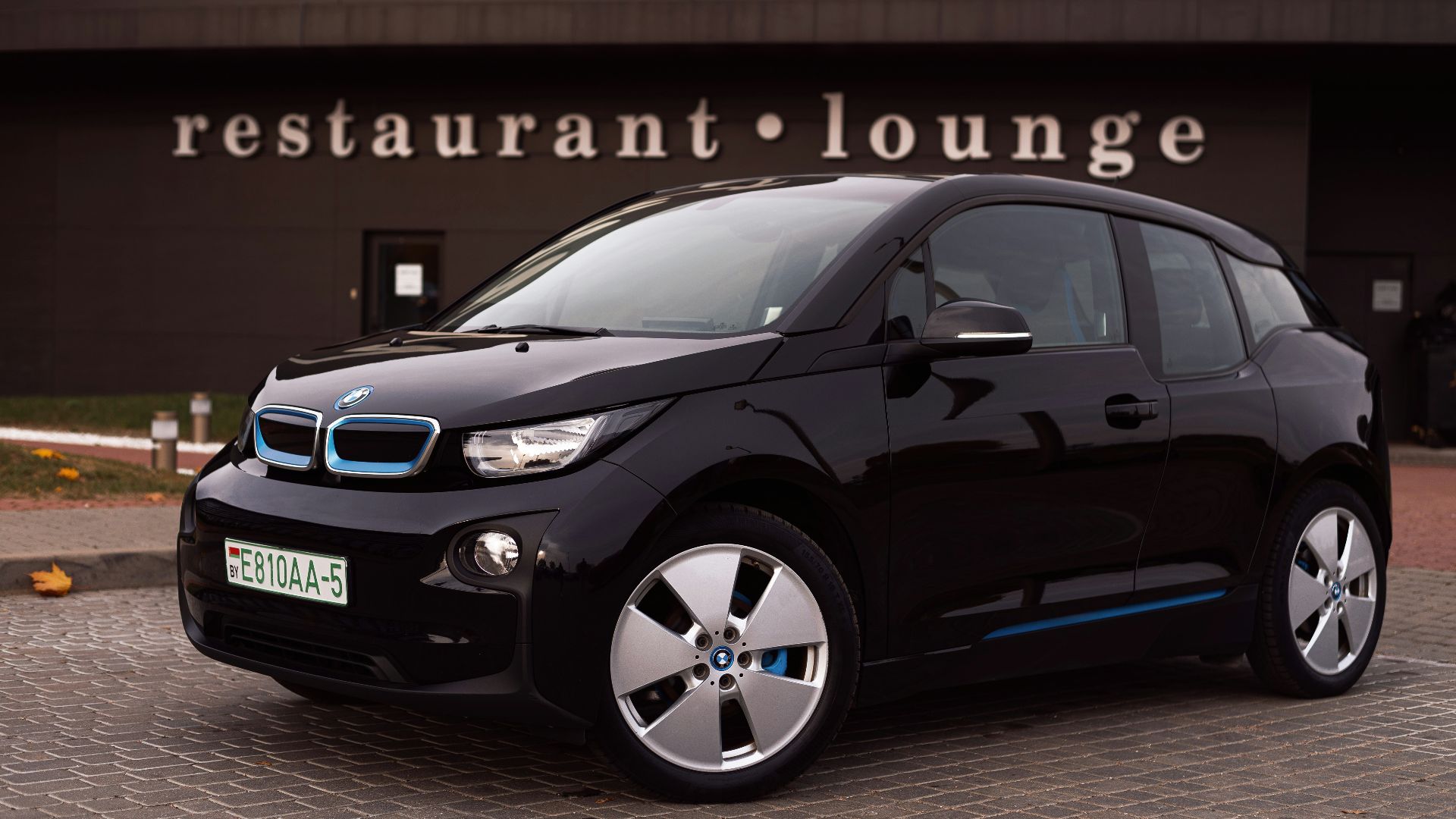 7. BMW i3