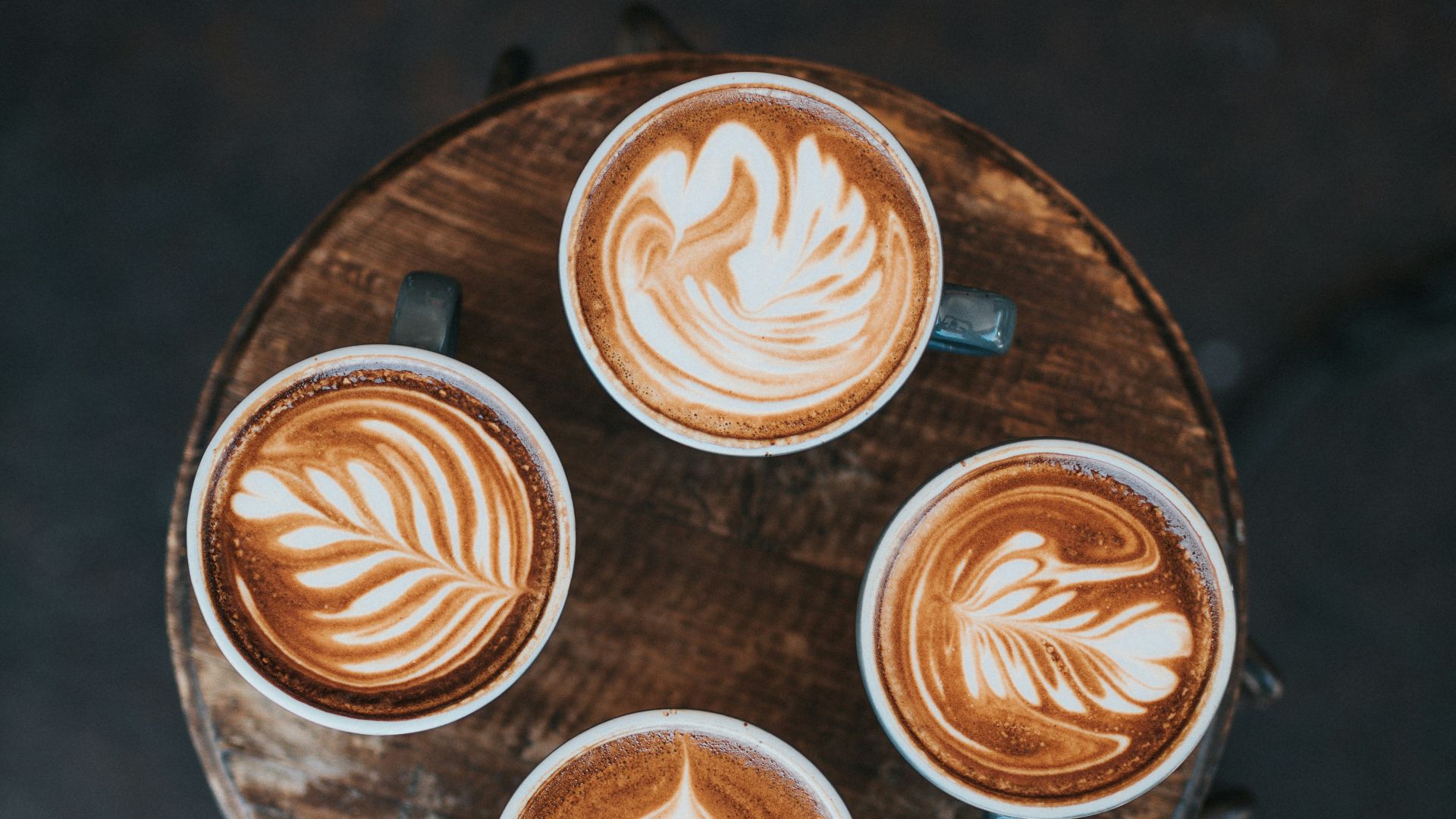 10. Remplacez les boissons au café aromatisées par du café nature saupoudré de cannelle