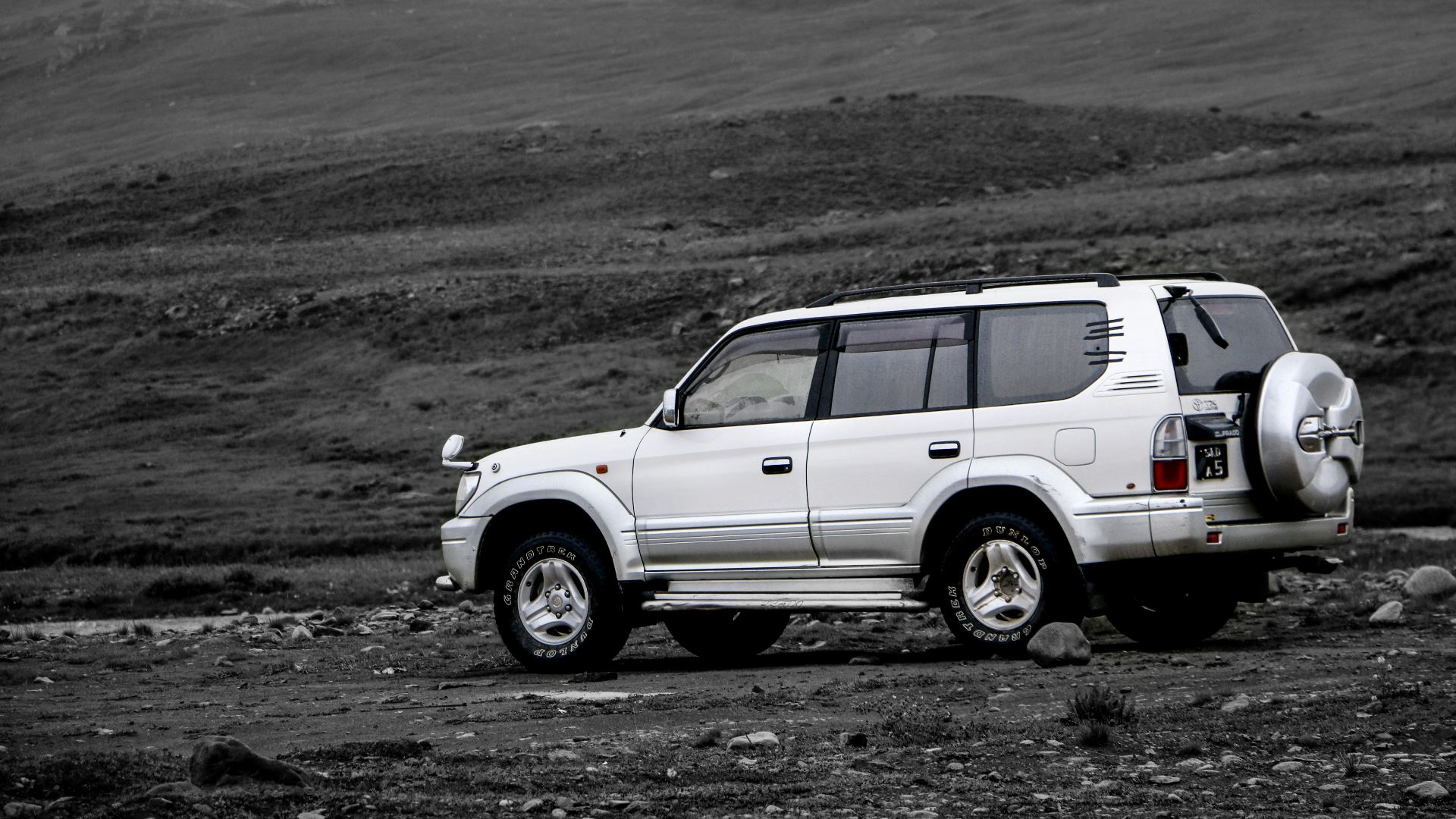 3. Toyota Land Cruiser FJ60