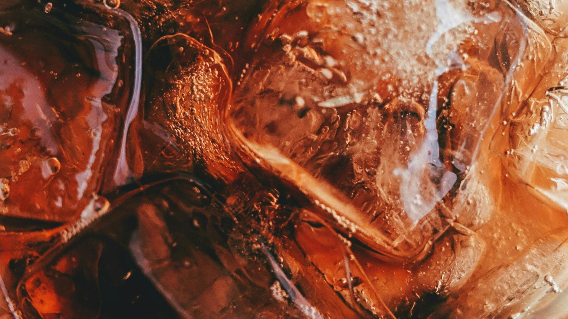 10 boissons nocives pour vos dents et 10 alternatives à privilégier