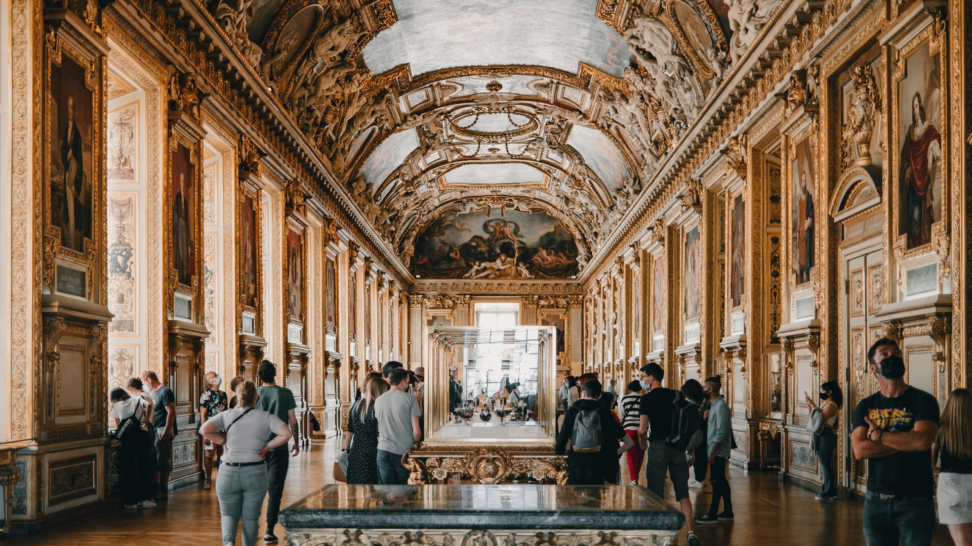 3. Le Louvre regorge de tableaux bien plus beaux pour lesquels personne ne fait la queue