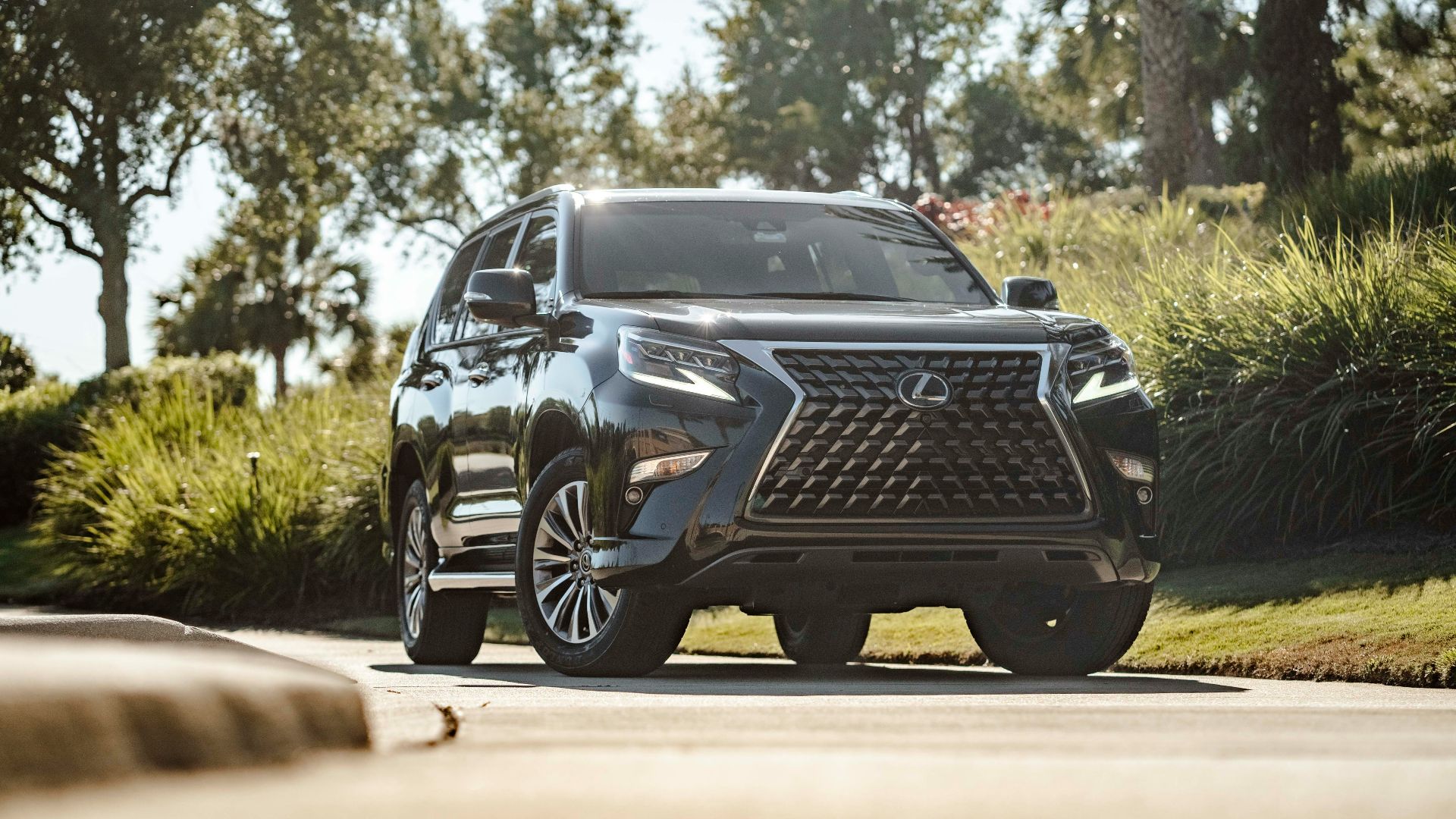 4. Lexus GX
