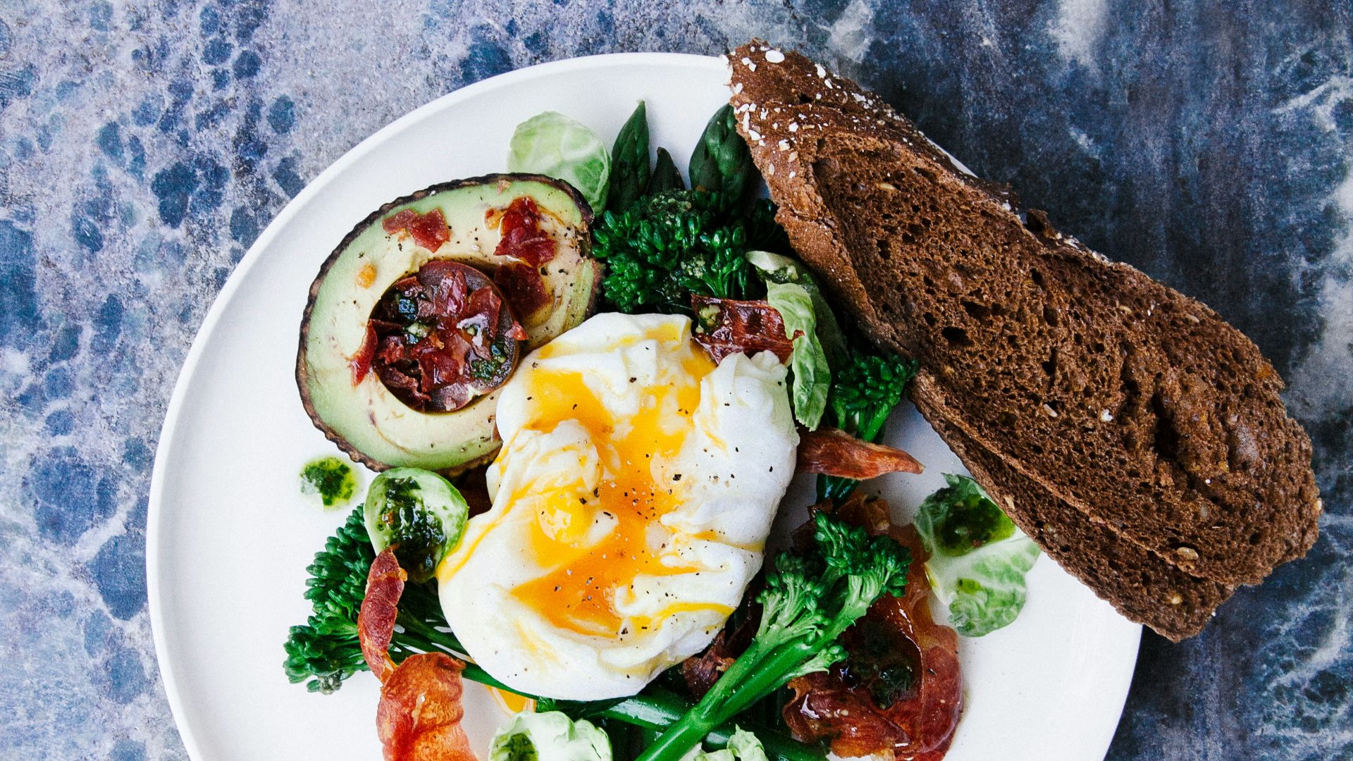3. Ne pas consommer de protéines au petit-déjeuner