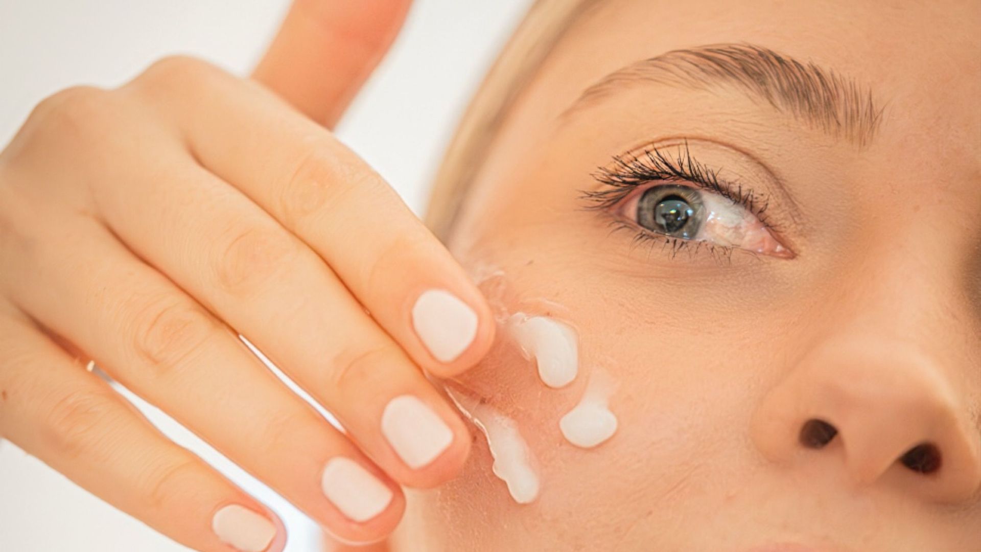 18. Adopter une routine de soins de la peau simple