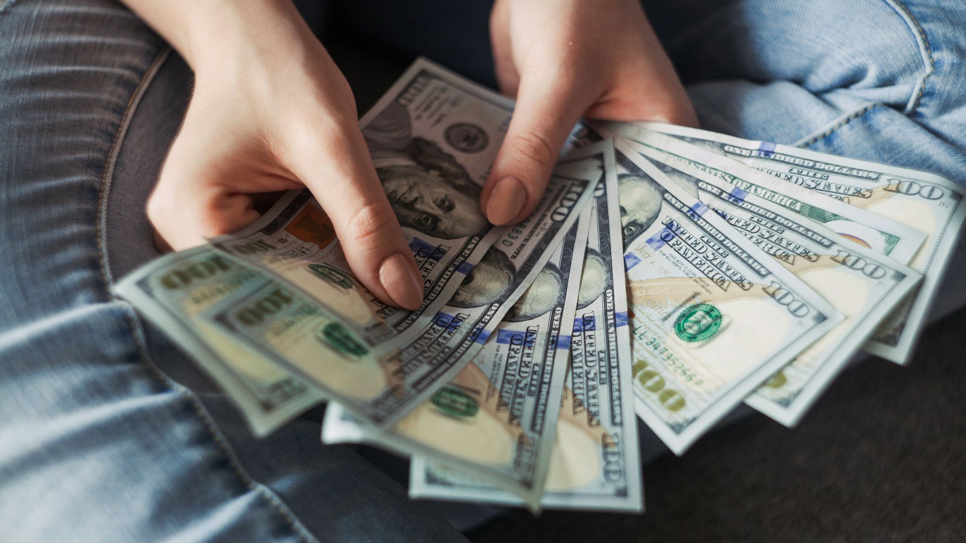 2. Fourchettes salariales transparentes