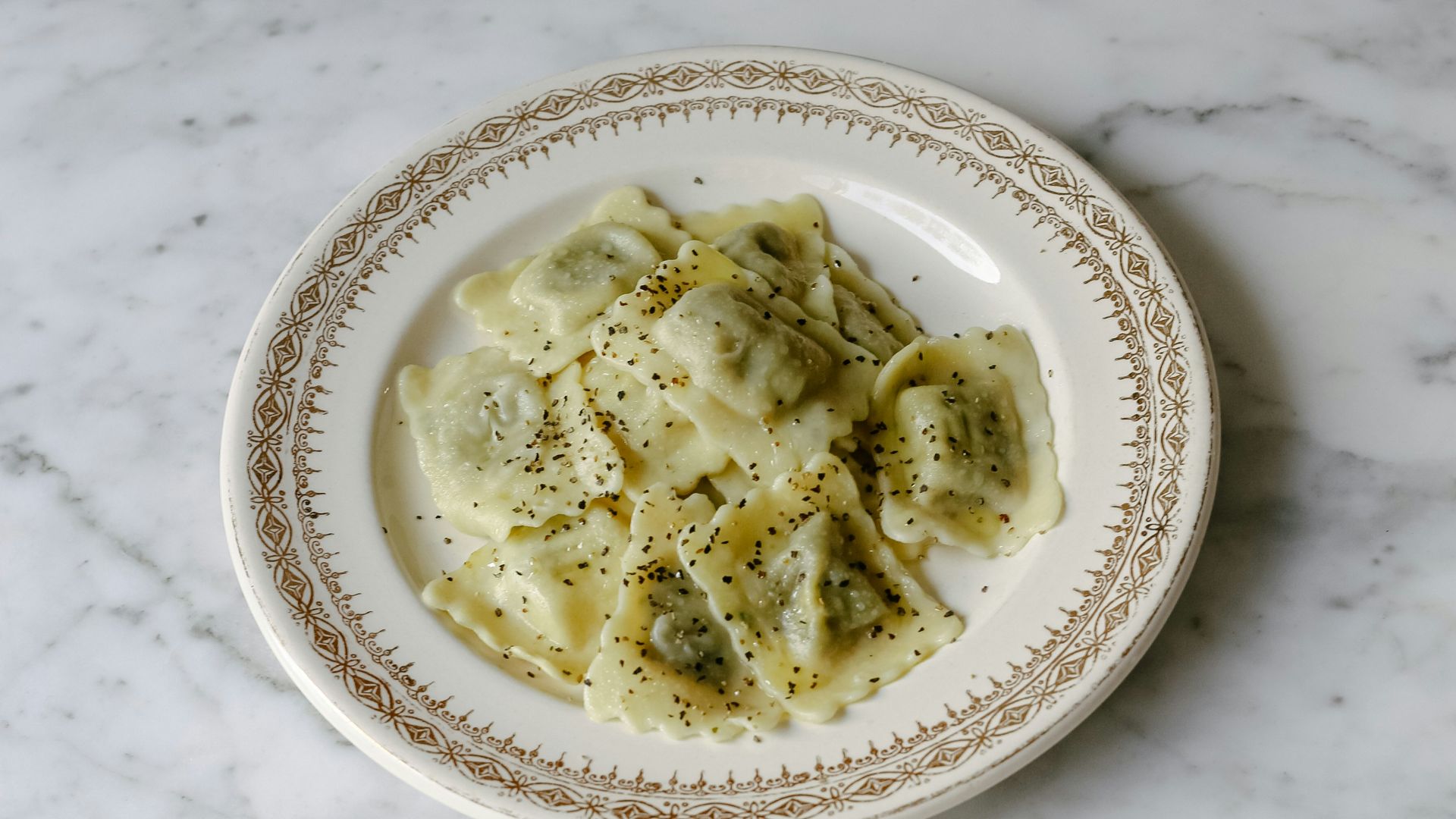 20. Raviolis au beurre noisette et aux petits pois
