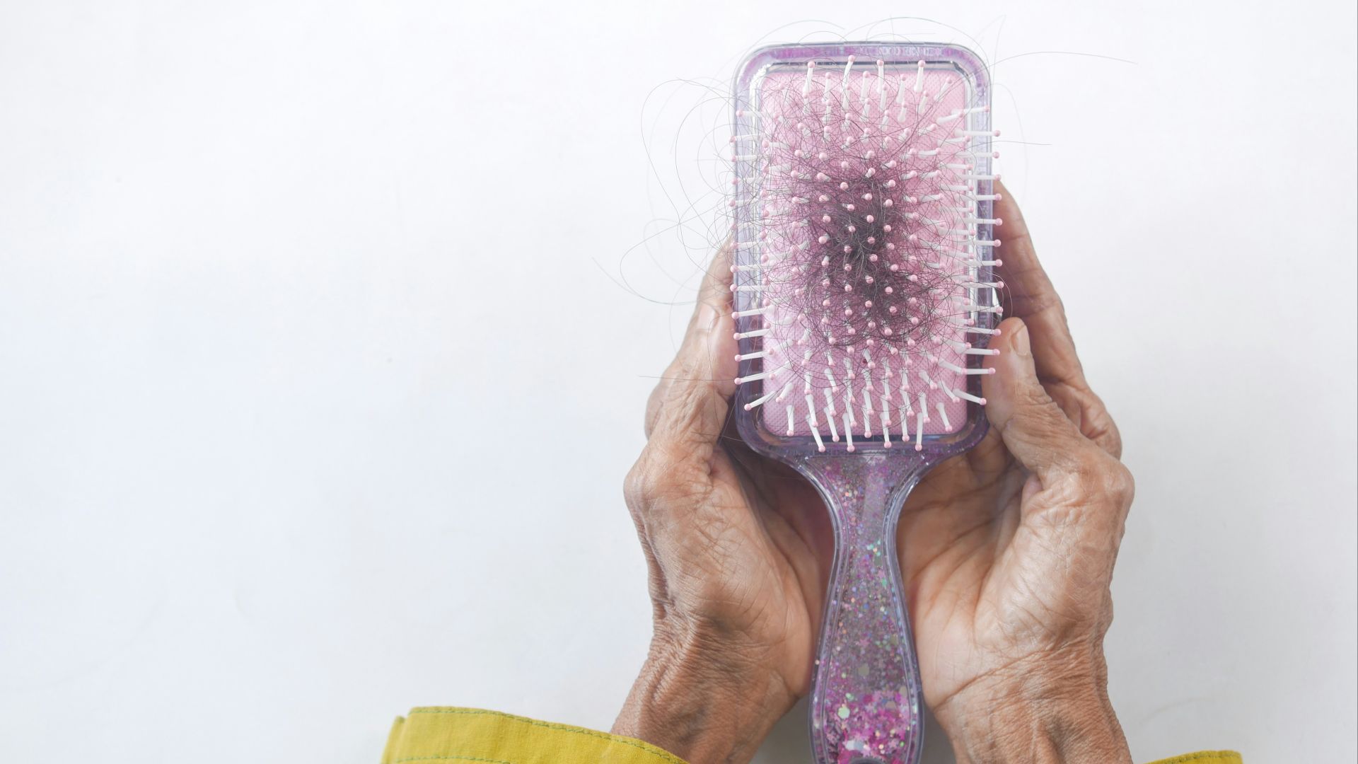 10. Ferritine : 12 à 150 ng/mL chez les femmes, 12 à 300 ng/mL chez les hommes